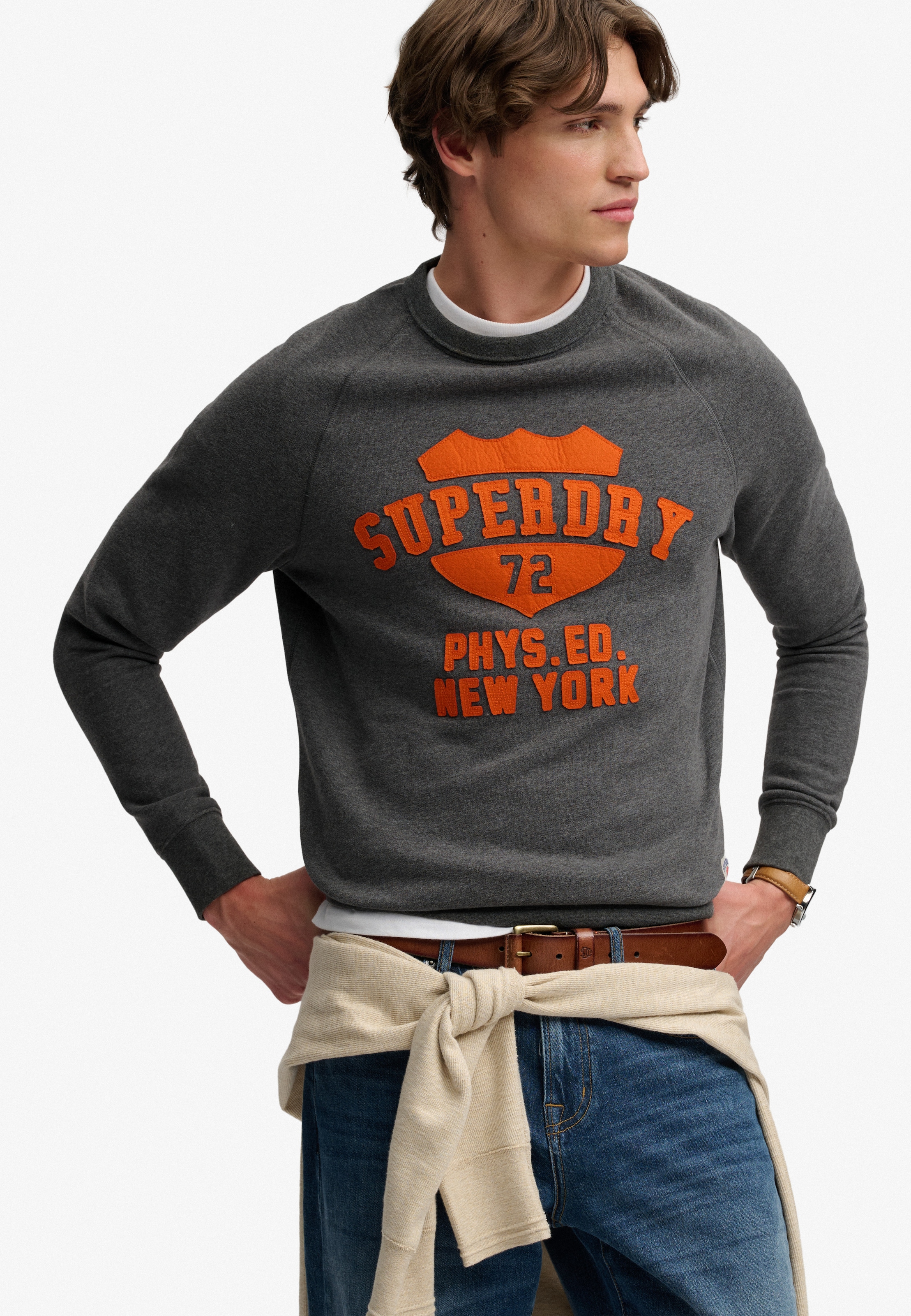 Superdry Sweatshirt »ATH FELT APPLIQUE RELAXED CREW«, Baumwollmischung, relaxed fit
