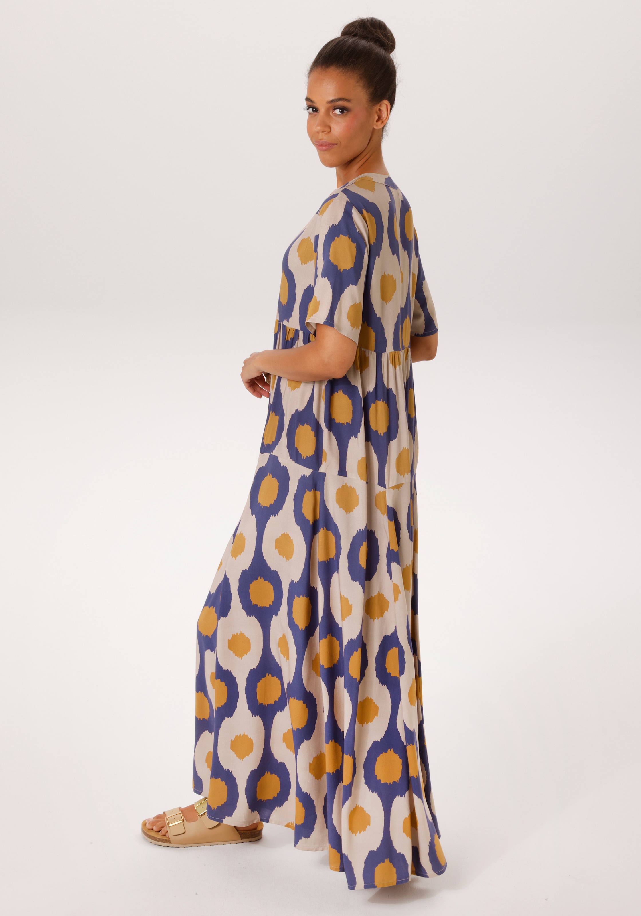 Aniston CASUAL Sommerkleid mit großflächigen, grafischen Druck - NEUE KOLLEKION