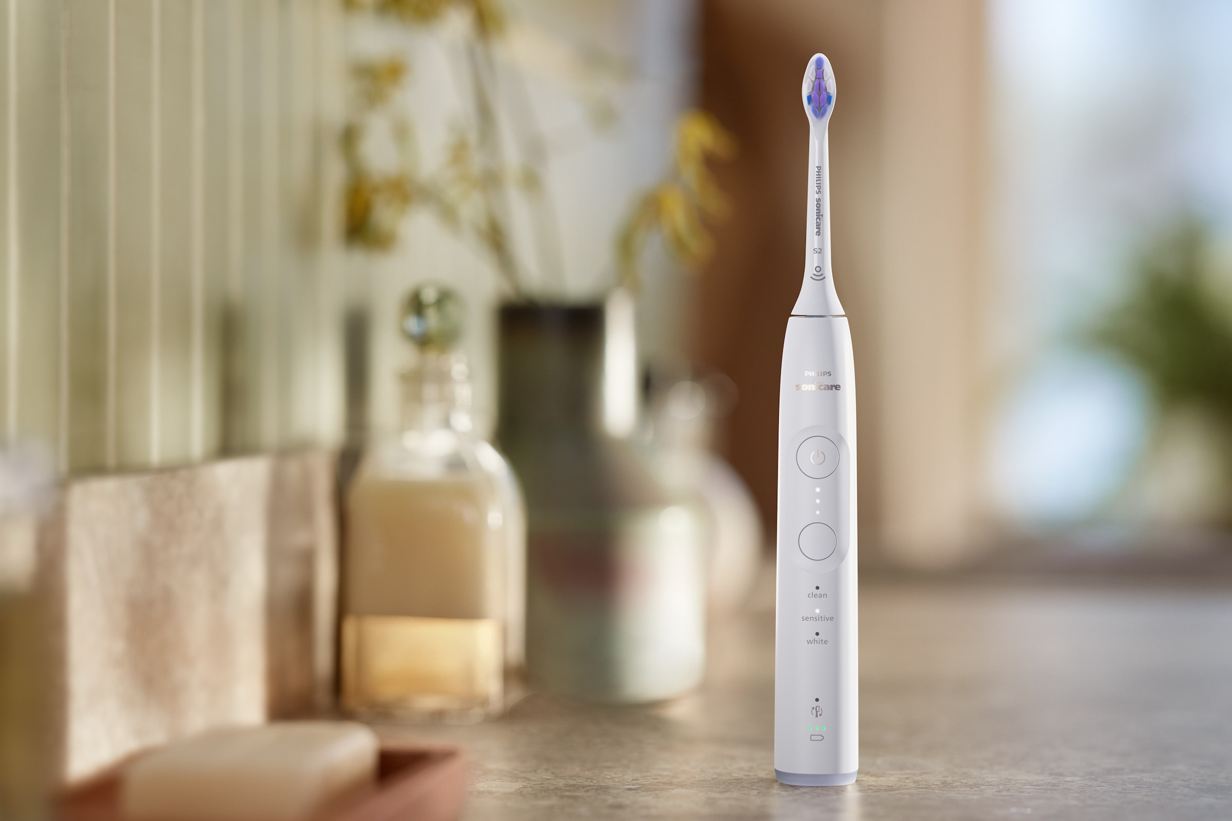 Philips Sonicare Elektrische Zahnbürste »Series 6500 HX7410/02«, 2 St. Aufsteckbürsten, mit Andruckkontrolle, 3 Intensitätsstufen, inkl. Ladegerät, Reiseetui