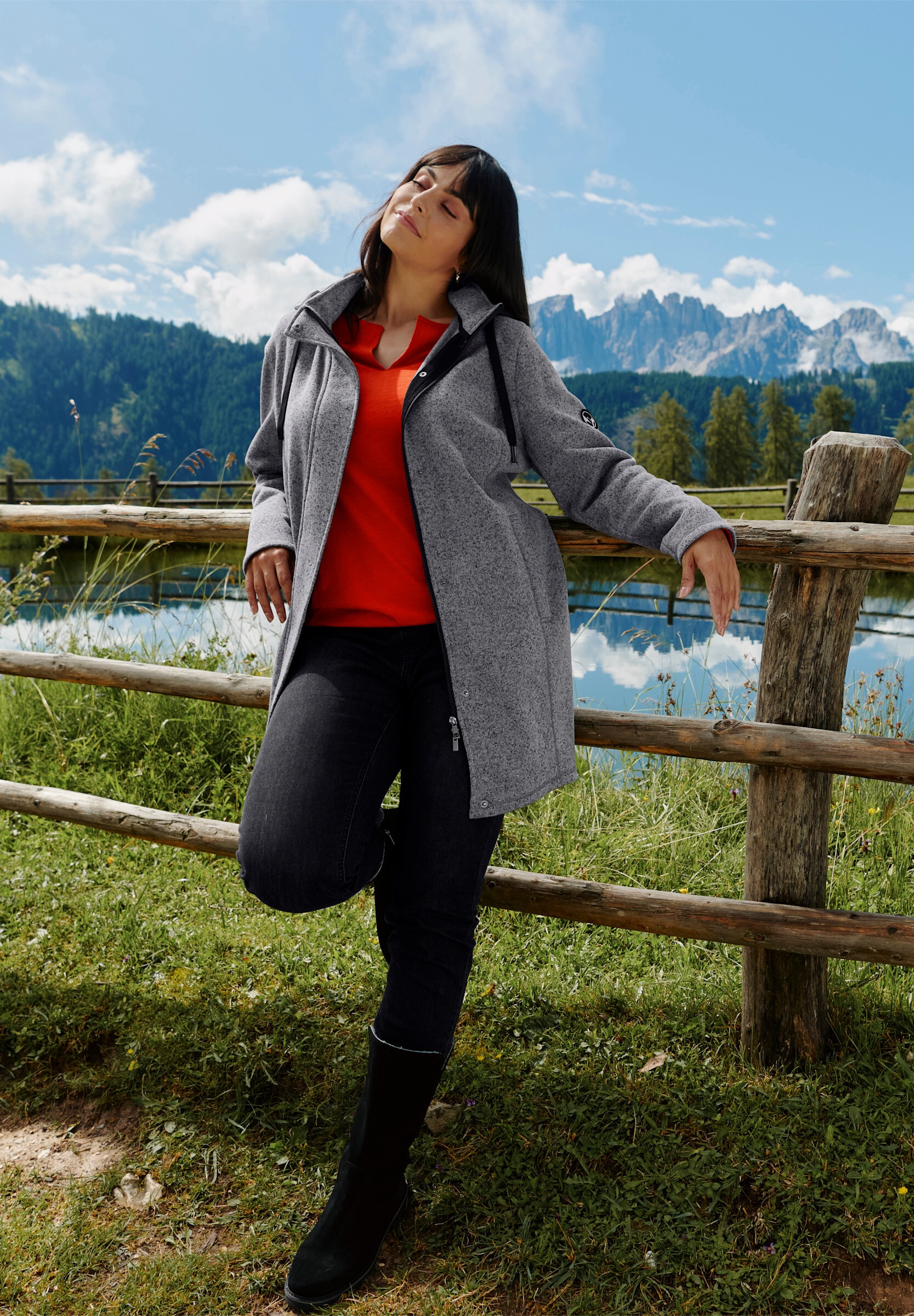Sheego Softshelljacke »Strick-Fleecejacke Strickfleecejacke mit Kapuze« Abnehmbare Kapuze