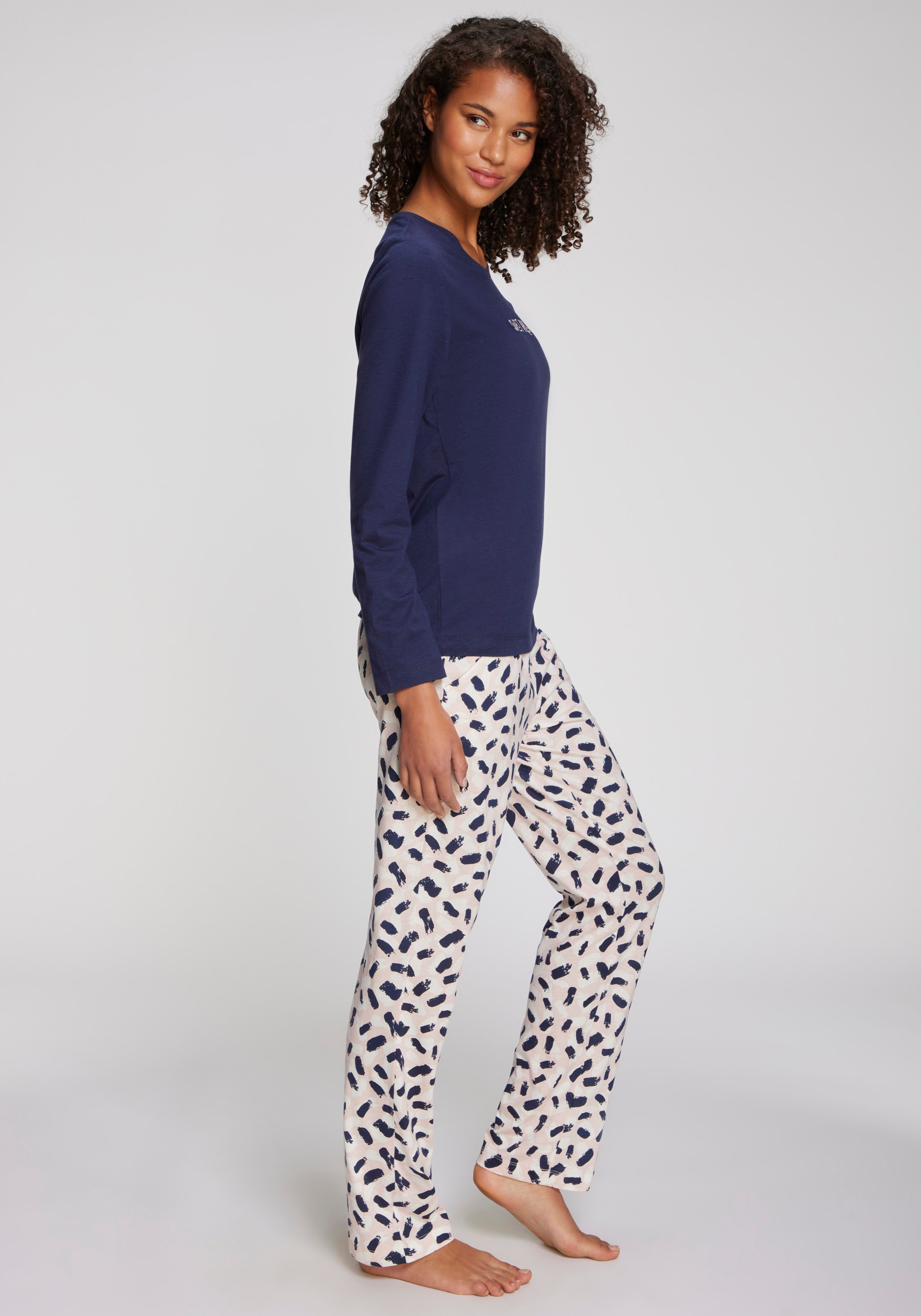 s.Oliver Longsleeve, Mit kleinem Frontprint