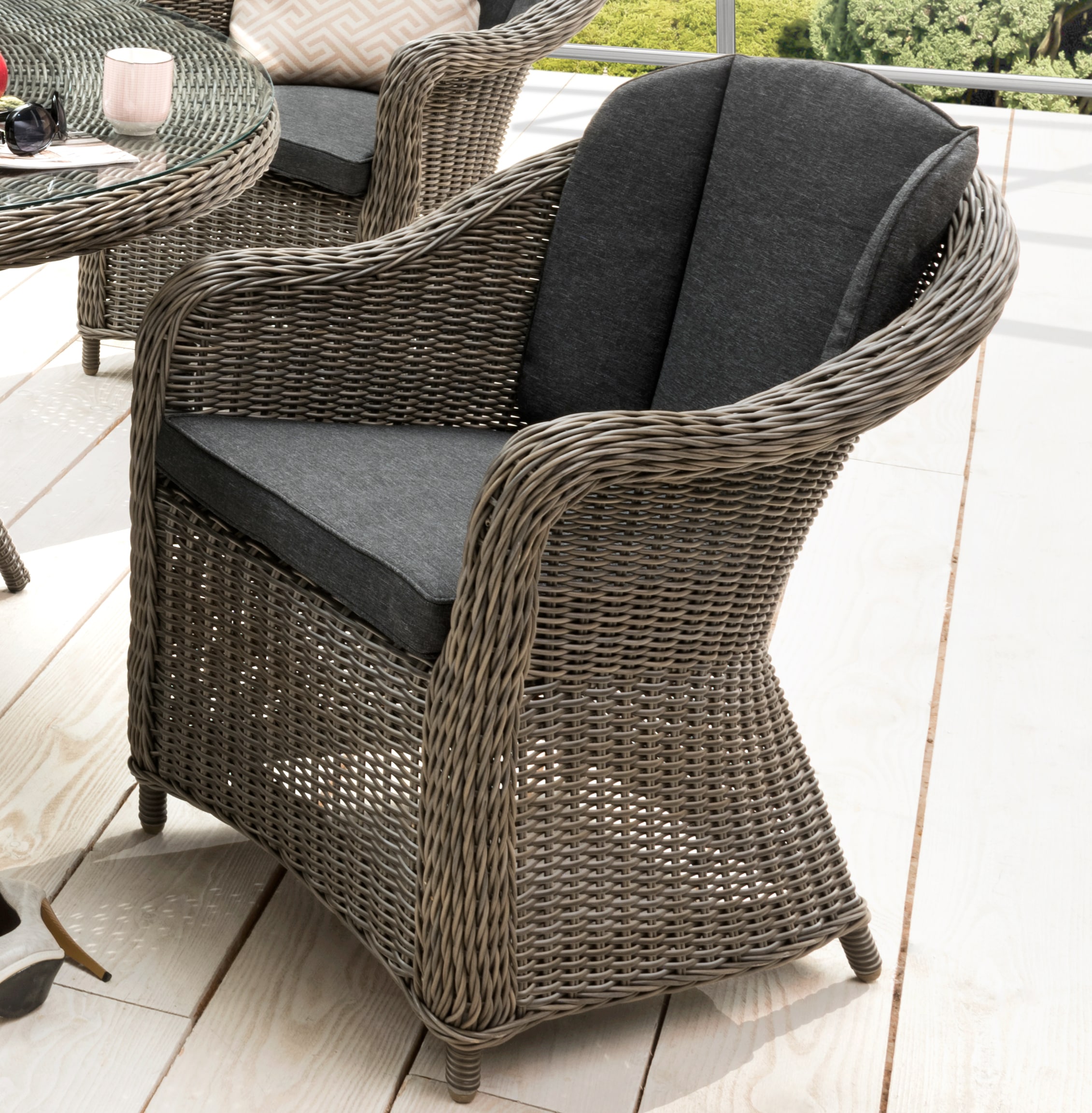 Destiny Garten-Essgruppe »MALAGA LUNA«, (Set, 19 tlg.), Polyrattan, 6 Sessel + Tisch 200x100x75cm, inkl. Auflagen