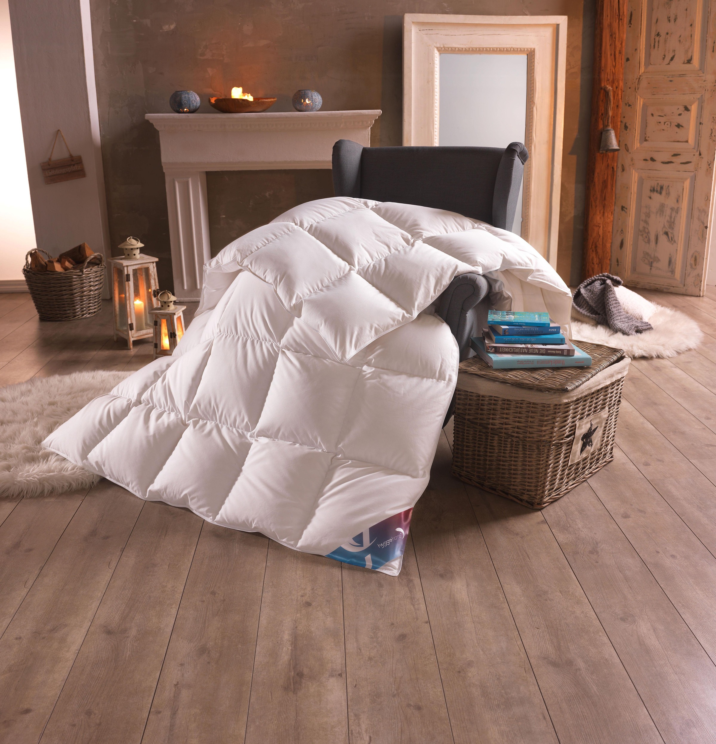 Haeussling Gänsedaunenbettdecke »Luksus Hygge«, warm, Füllung 100% Gänsedaunen, (1 St.)