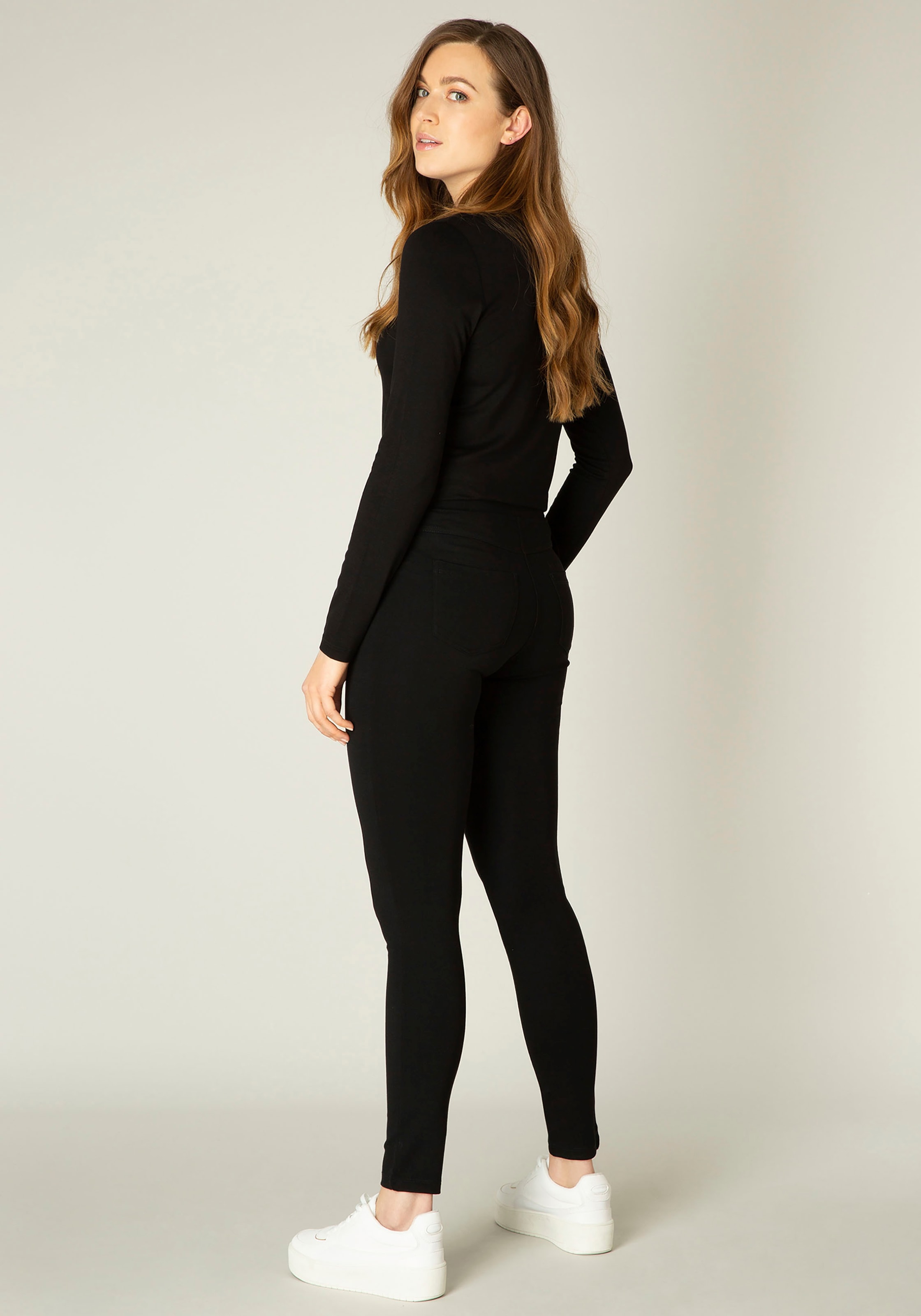 Base Level Jeggings »Ornika«, in ♕ Material bei Skinny-Fit-Optik Bequemes