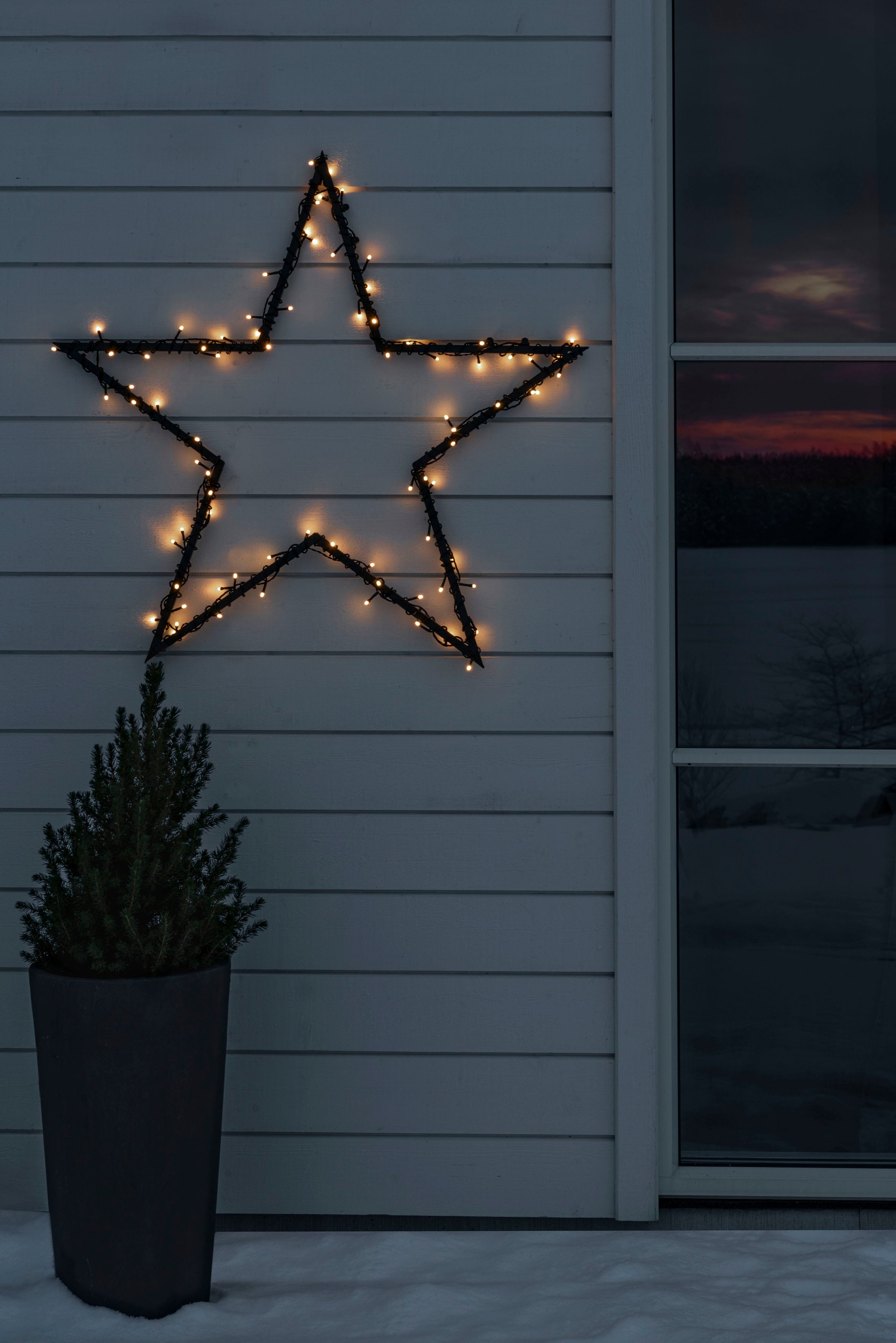 KONSTSMIDE LED-Lichterkette »LED Solar Lichterkette, 200 bernsteinfarbene Dioden, 8 Lichtfunktionen«, 200 St.-flammig, Fernbedienbar Dimmbar, Timer, Solarbox zusätzlich über USB aufladbar