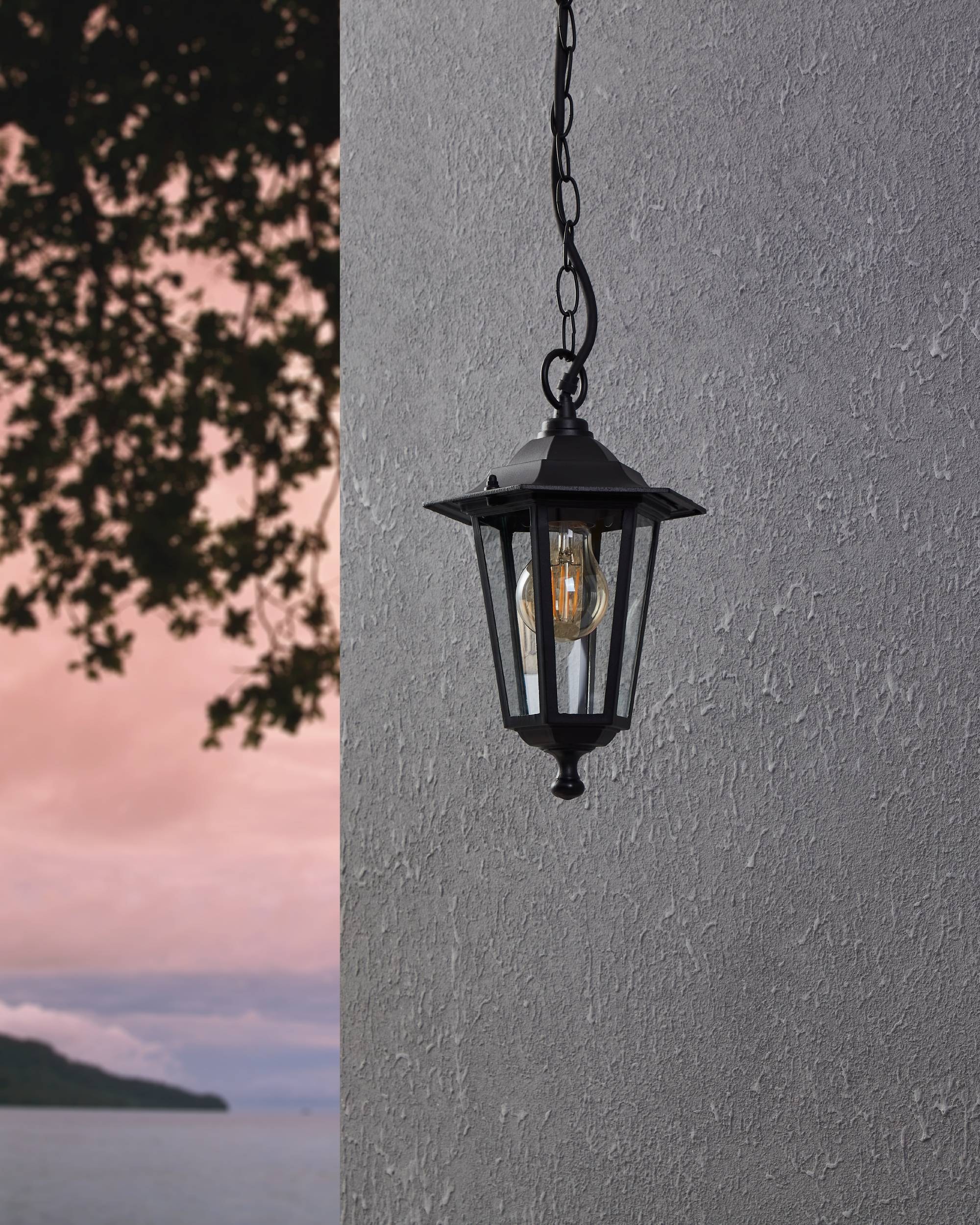 EGLO Hängeleuchte »LATERNA 4 Hängelampe schwarz, für Außenbereich, spritzwassergeschützt« E27 1 Stk. Außen-Hängelampe, aus Aluguss und Glas, E27, IP44, H90 x Ø20,5 cm