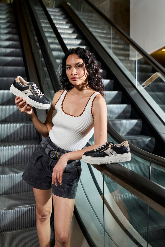 Rieker Plateausneaker  Schnürschuh, Halbschuh, Freizeitschuh mit seitlichem Reißverschluss