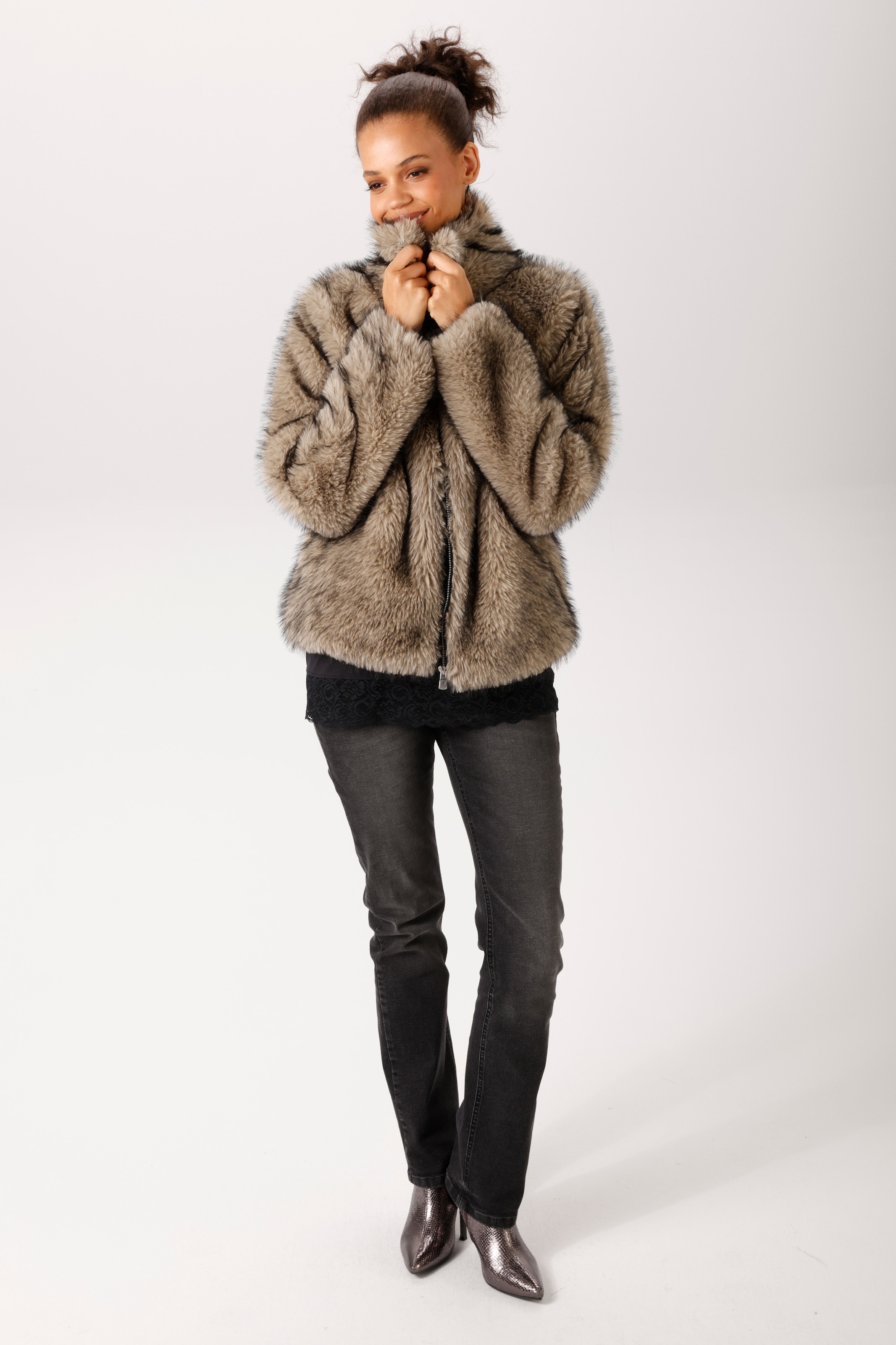 Aniston CASUAL Fellimitatjacke in effektvoller Optik - NEUE KOLLEKTION