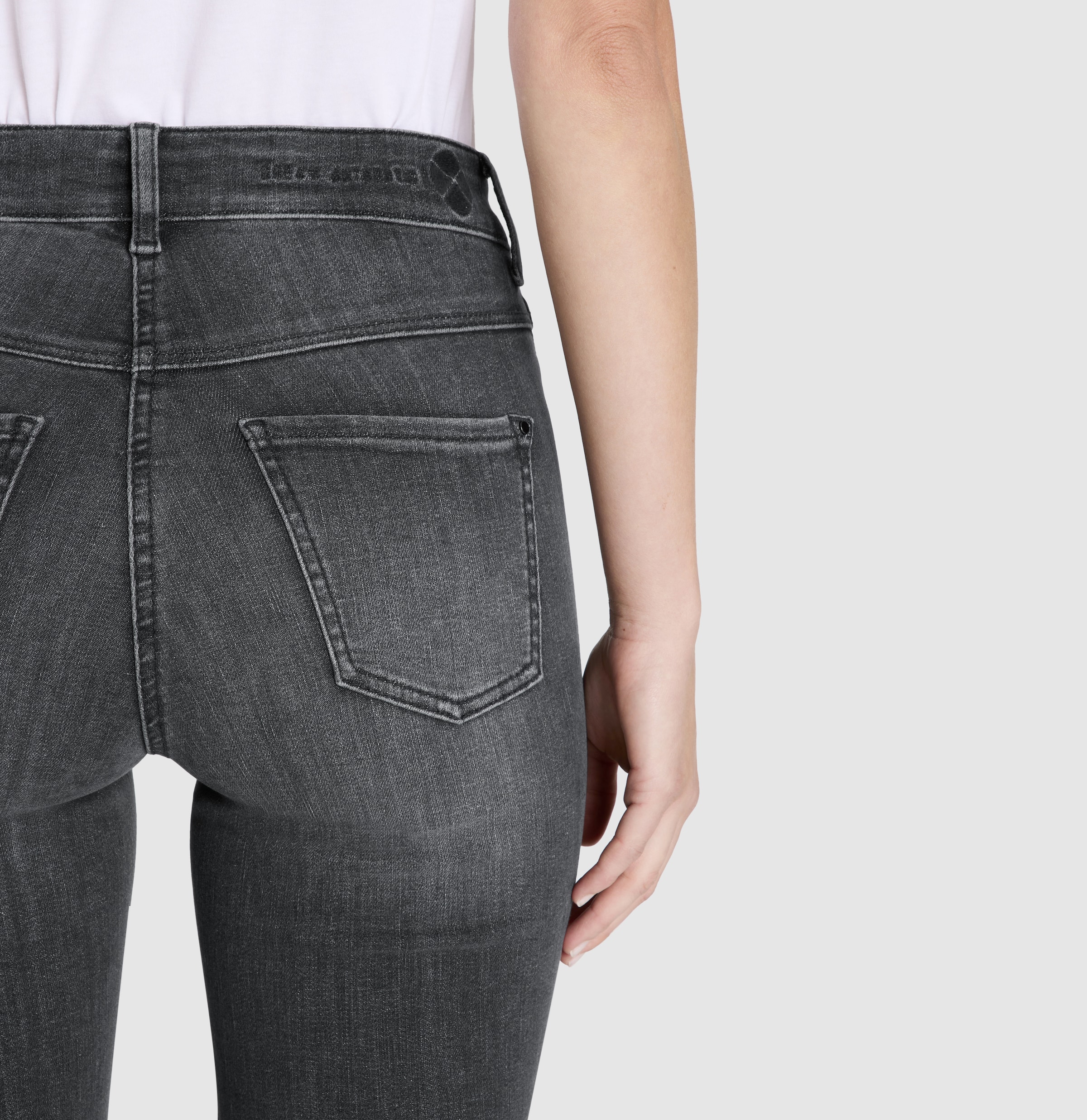 MAC Bootcut-Jeans »Dream-Boot«, Gerade geschnitten mit leicht ausgestelltem Bein