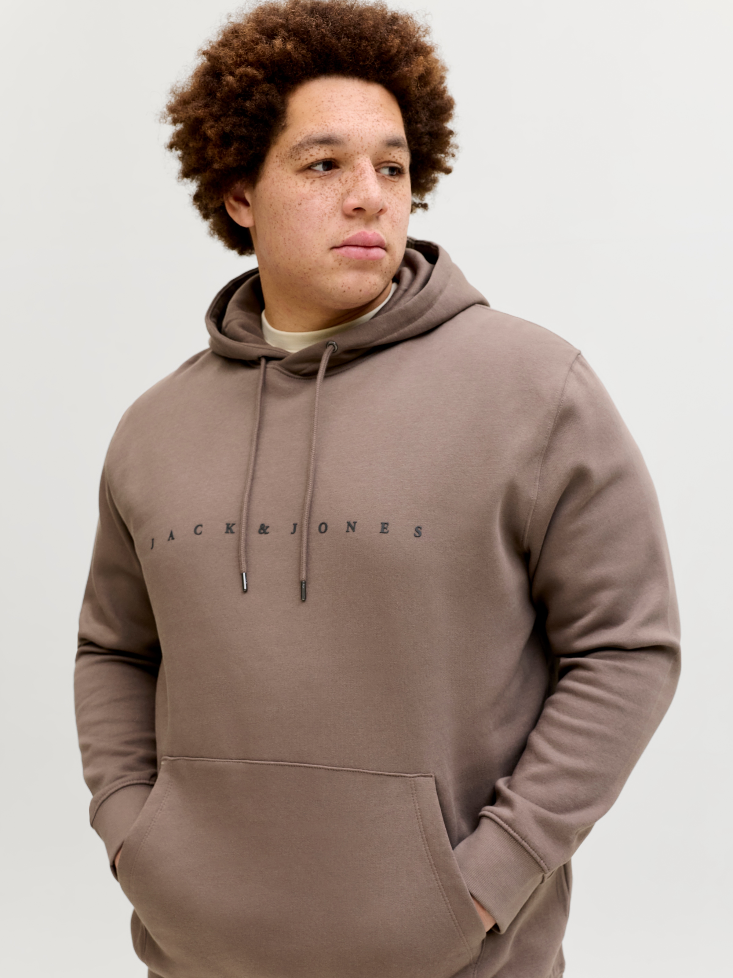 Jack & Jones PlusSize Kapuzensweatshirt »JJESTAR JJ SWEAT HOOD NOOS PLS«, Baumwollmischung, relaxed fit
