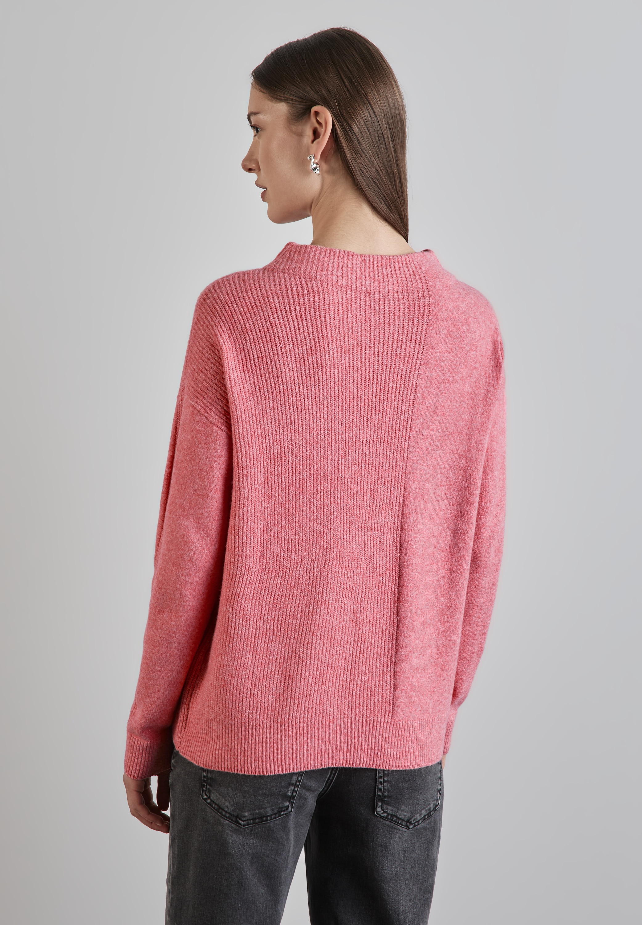 STREET ONE Rundhalspullover mit dekorativen Rippstrickelementen