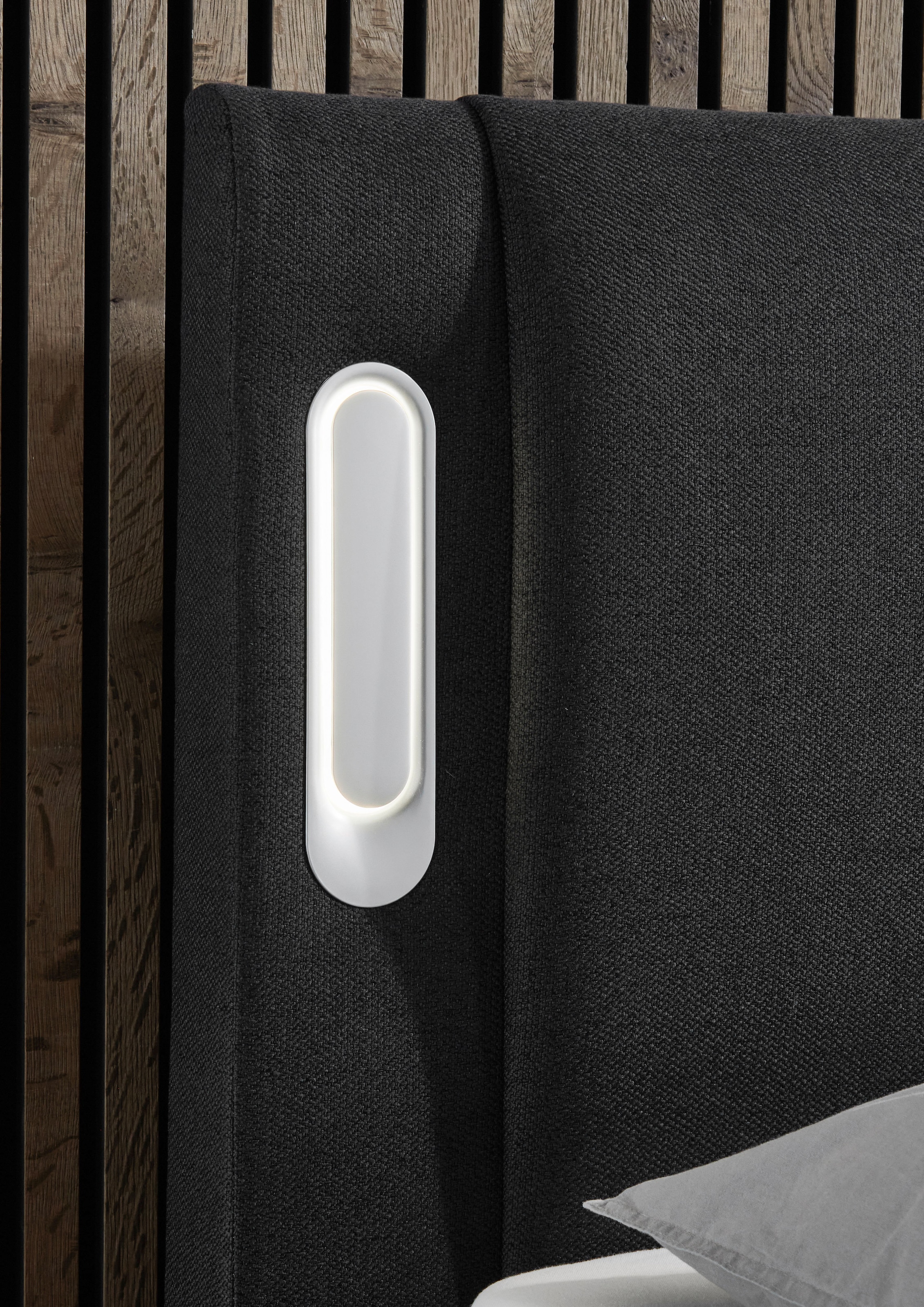 INOSIGN Boxbett »ELVERTA, Polsterbett mit Bettkasten, inkl. Taschenfederkernmatratze H3« mit Topper und LED-Beleuchtung, Strukturstoff-Bezug,  180x200 cm