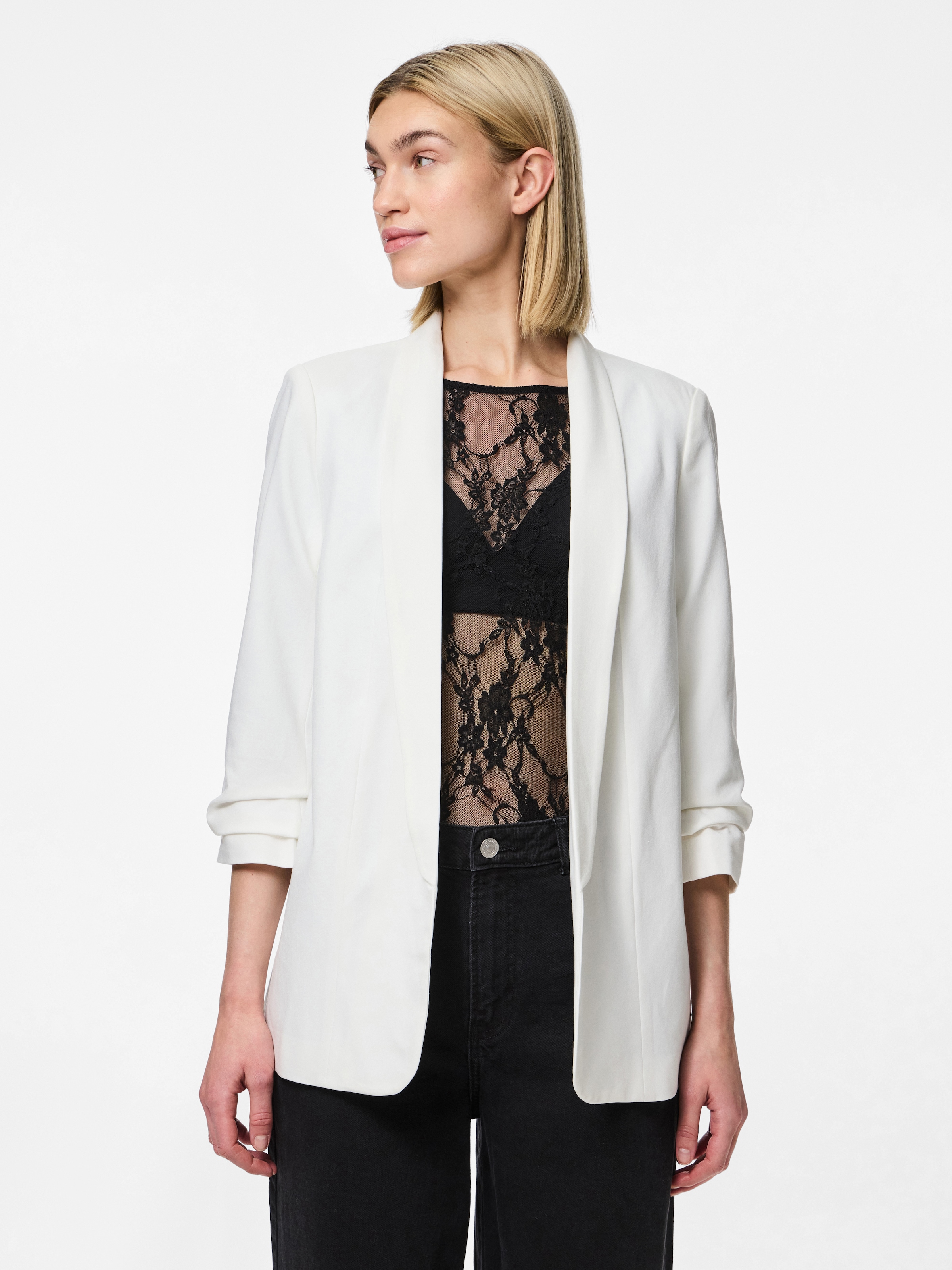 pieces Blusenblazer »PCBOSELLA 3/4 BLAZER NOOS«, mit Faltendetail am Ärmel