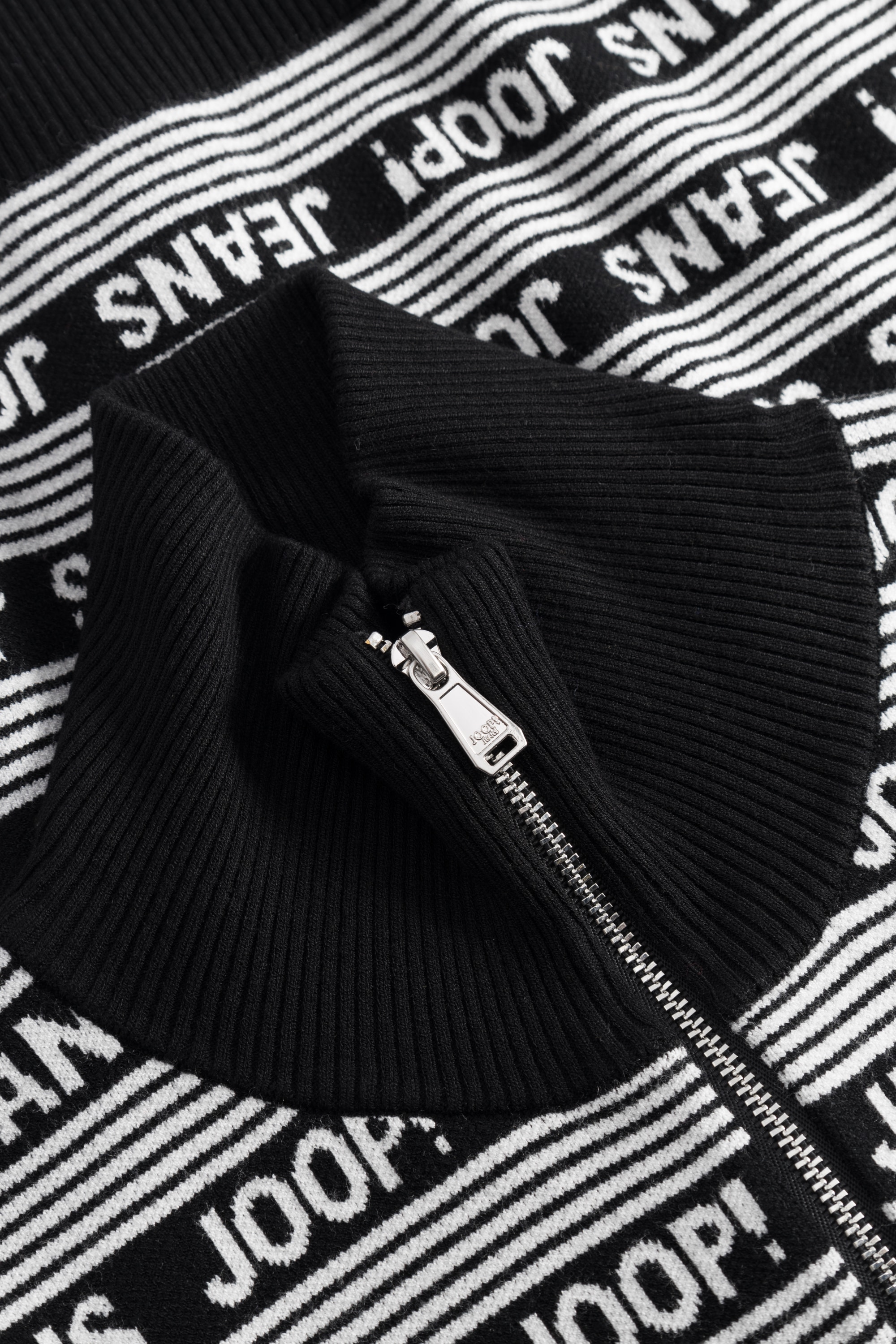 Joop Jeans Strickjacke »Kadri«, mit Logoprint
