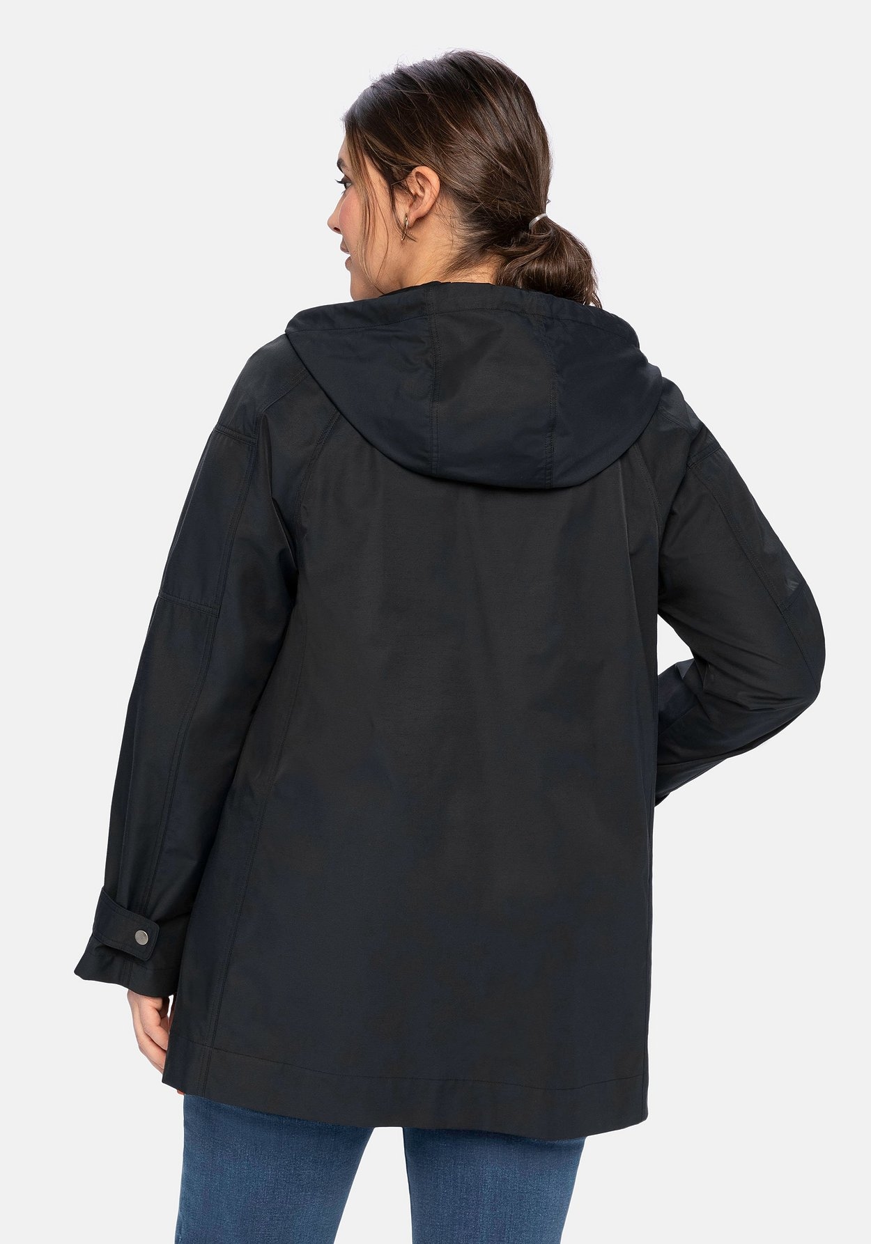 Sheego Outdoorjacke »Outdoorjacke aus wasserabweisendem Material-Mix«, mit Kapuze, aus wasserabweisendem Material-Mix