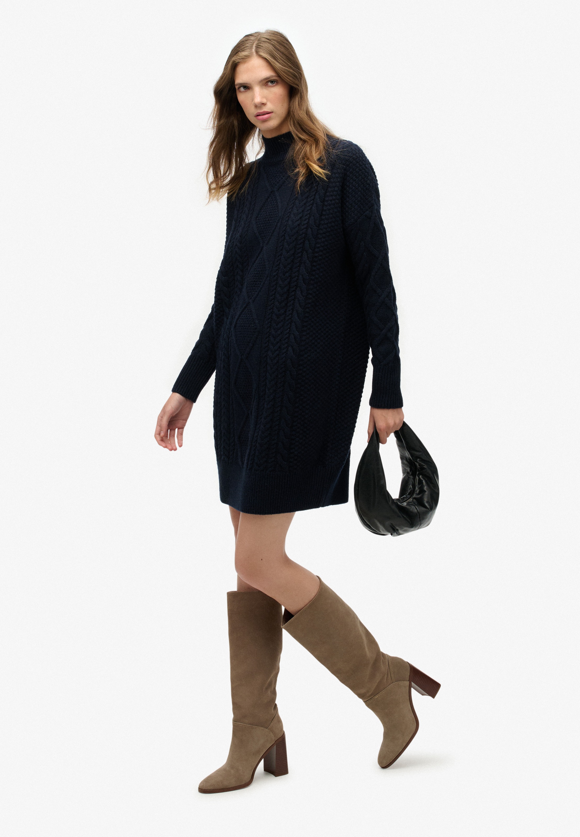 Superdry Strickkleid »SLOUCHY CABLE KNIT DRESS« Materialmix, loose fit, hochwertig mit Woll-Anteil