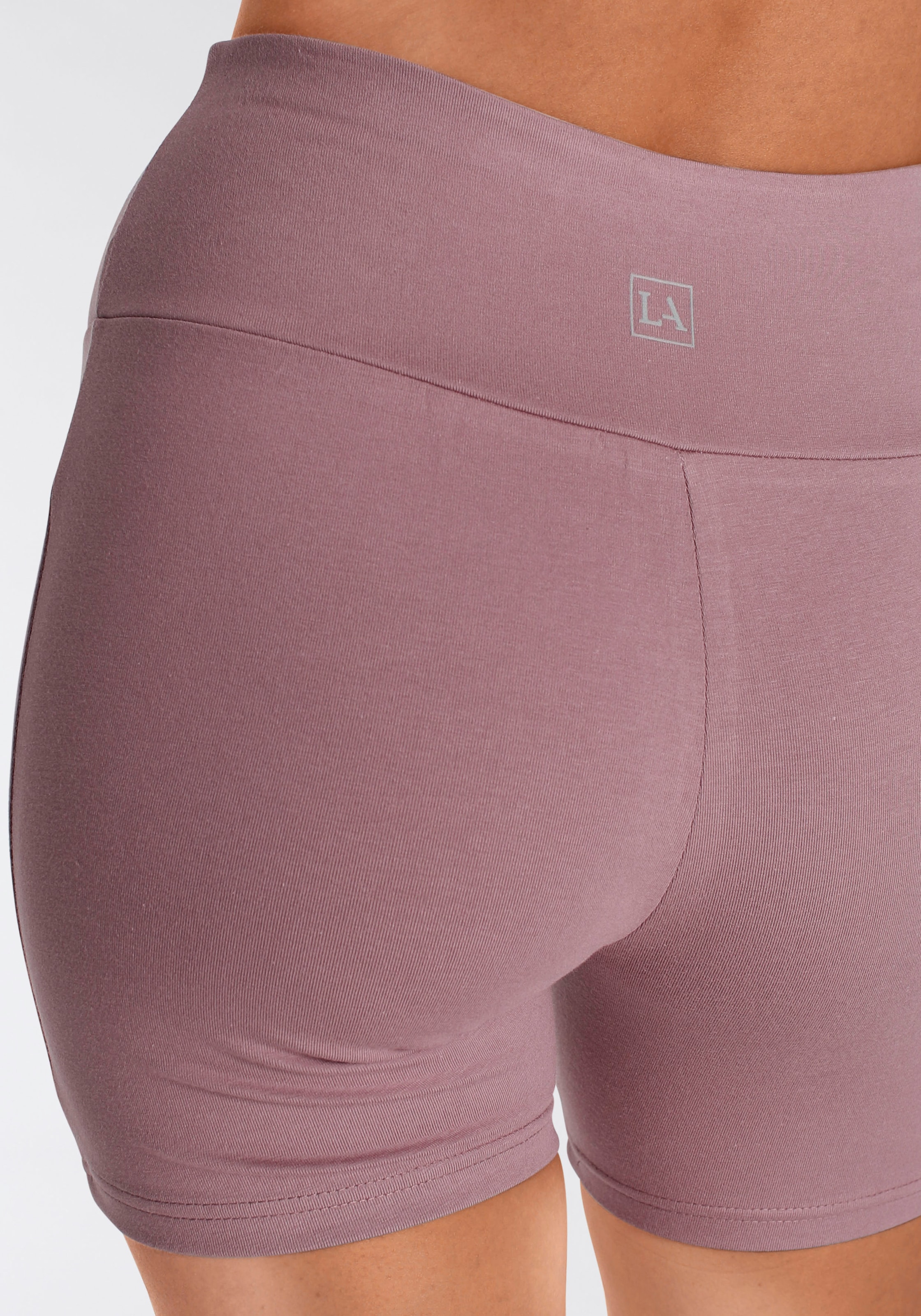 LASCANA Shorts  mit breitem Bündchen und Logodruck