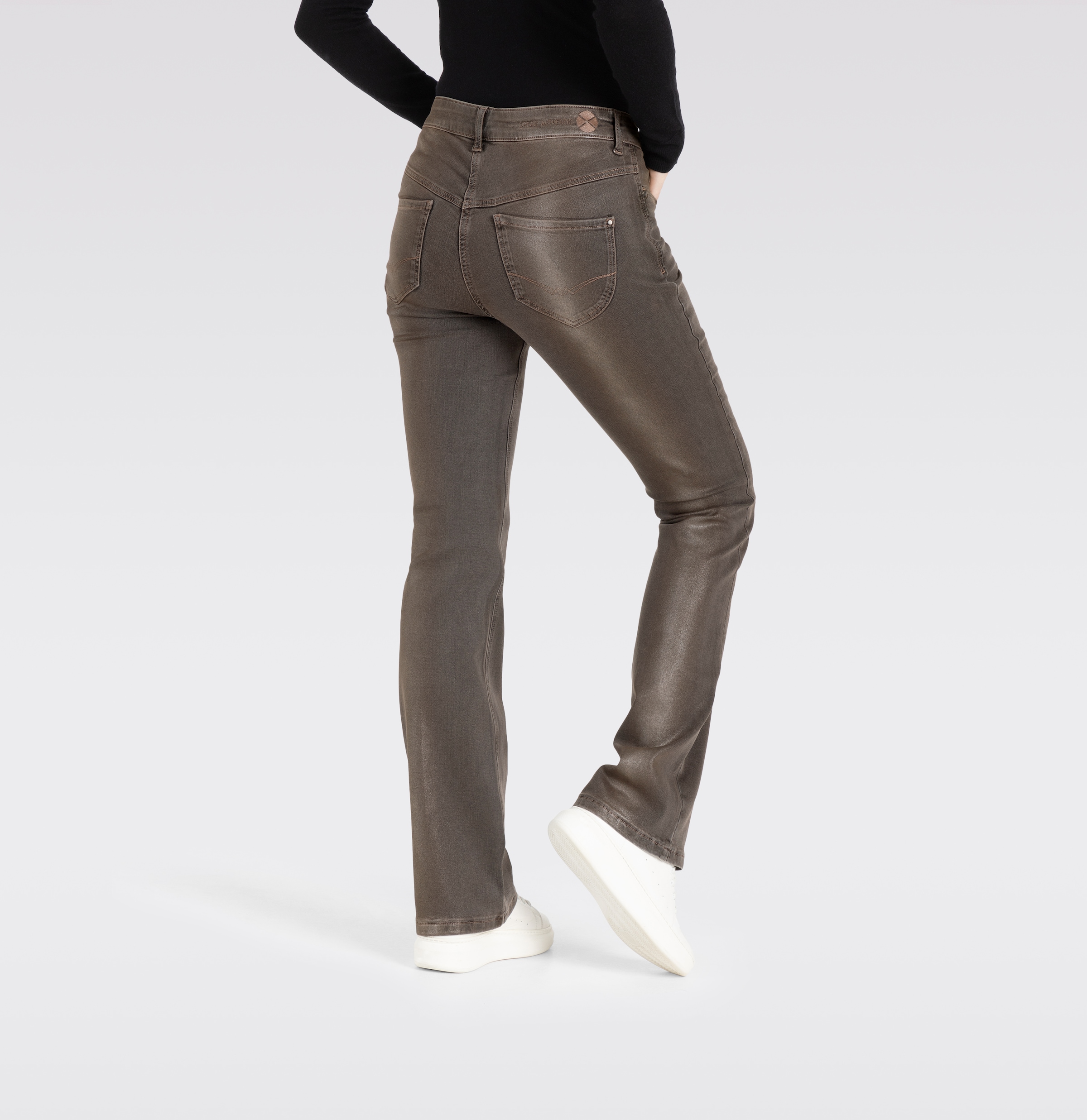 MAC Bootcut-Jeans »Dream-Boot«, Gerade geschnitten mit leicht ausgestelltem Bein