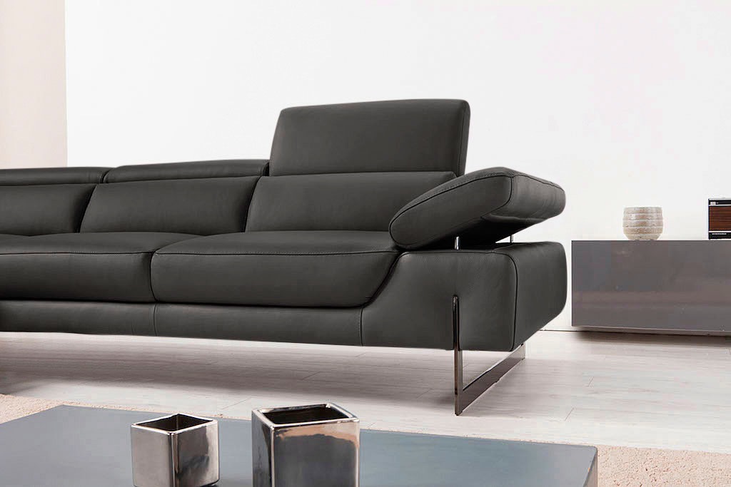 Egoitaliano Ecksofa »Queenie, extravagantes Sofa mit erstklassigem Sitzkomfort«, mit verstellbarer Armlehne und Kopfteilen für Wohlfühlkomfort