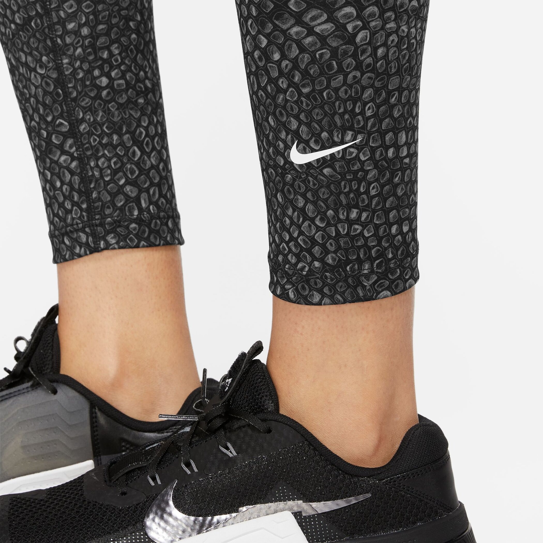 Nike Trainingstights »One Dri-FIT Women's High-Rise / All-Over-Print Leggings«