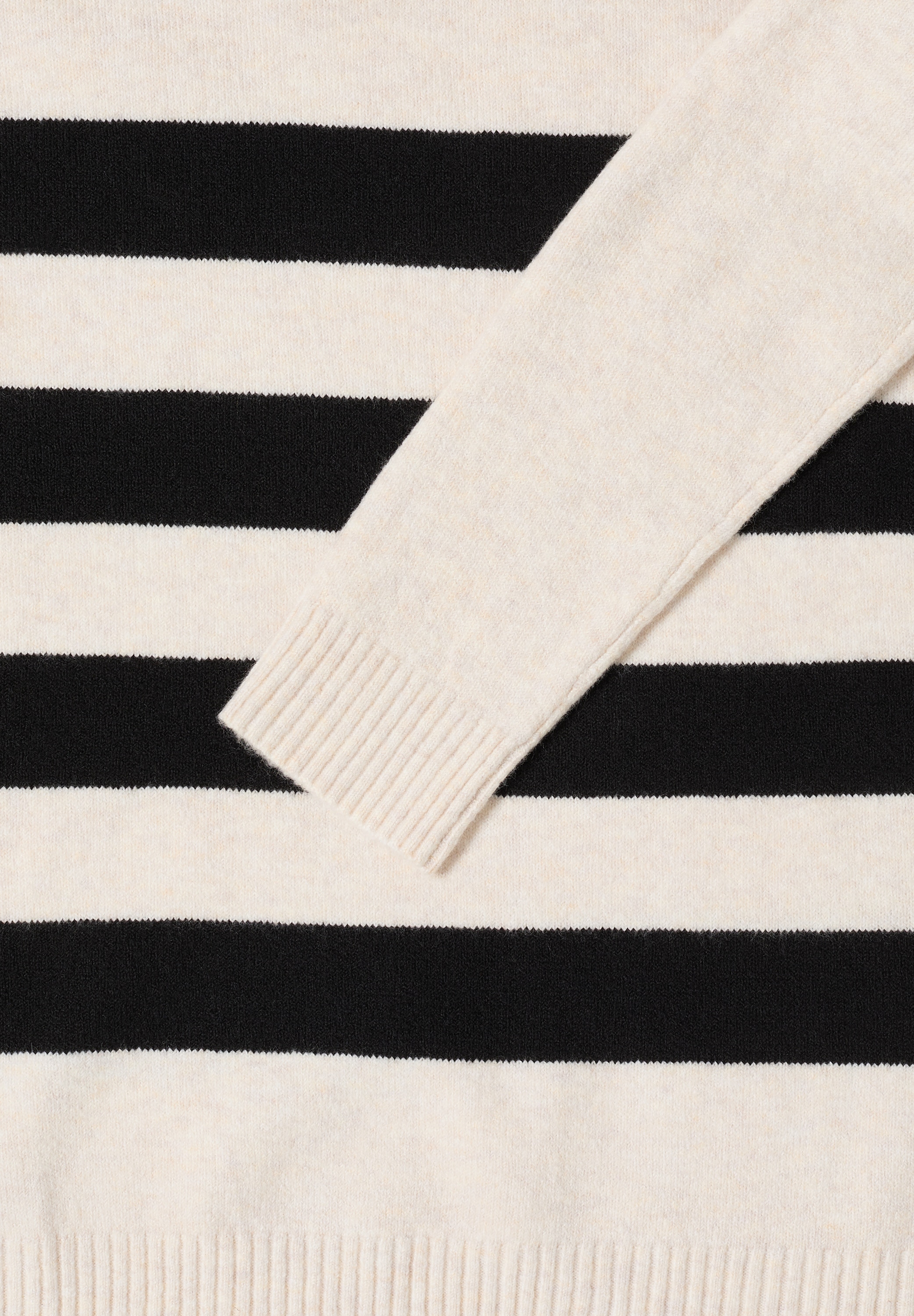 Cecil Rollkragenpullover mit Colorblocking-Streifen und großem Kragen