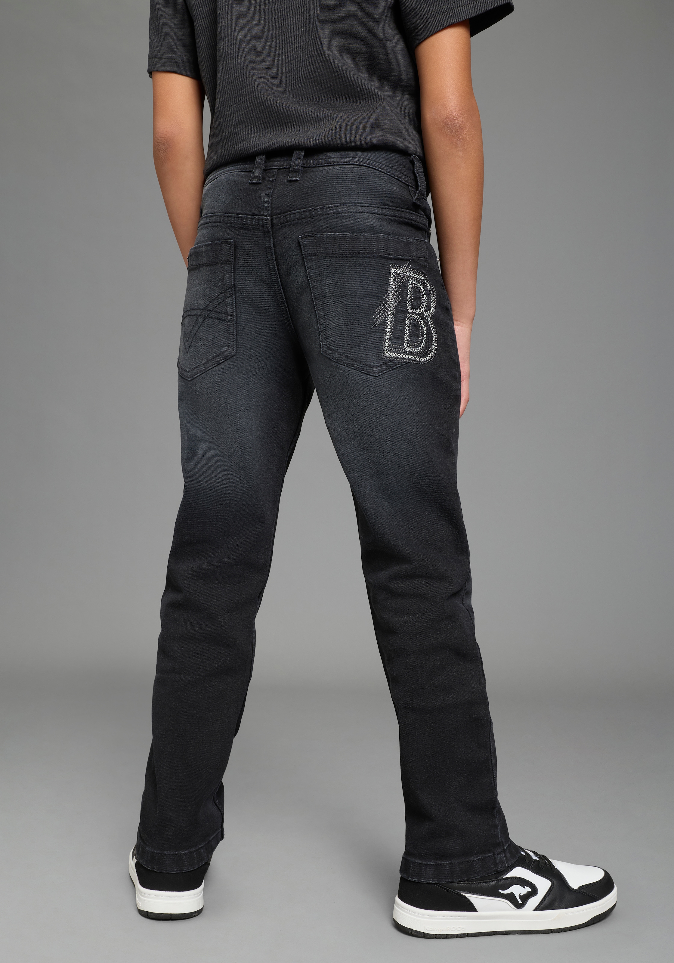 Bruno Banani Straight-Jeans für Jungen, normal hohe Leibhöhe, mit Stickerei