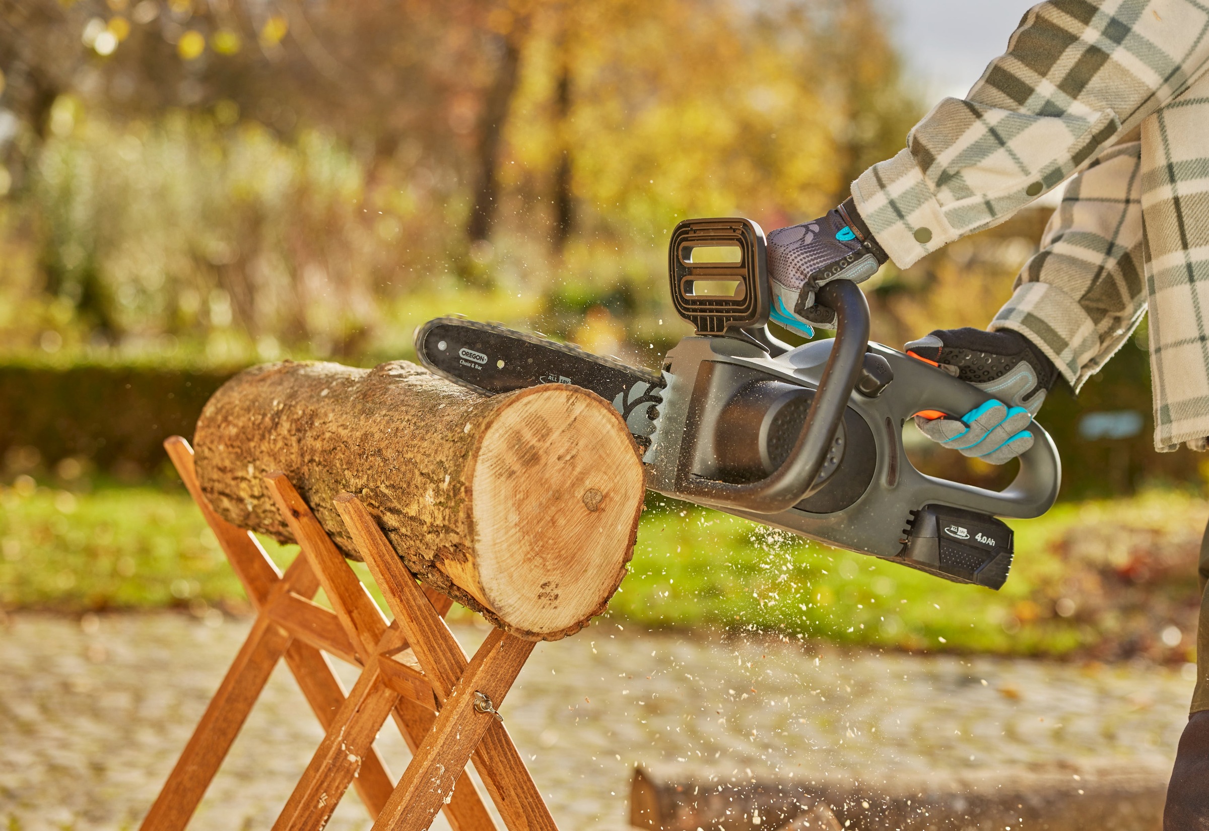 GARDENA Akku-Kettensäge »PowerSaw 250/18V P4A Ready-To-Use Set« inkl. Akku und Ladegerät,  Zum Schneiden von Ästen im Garten