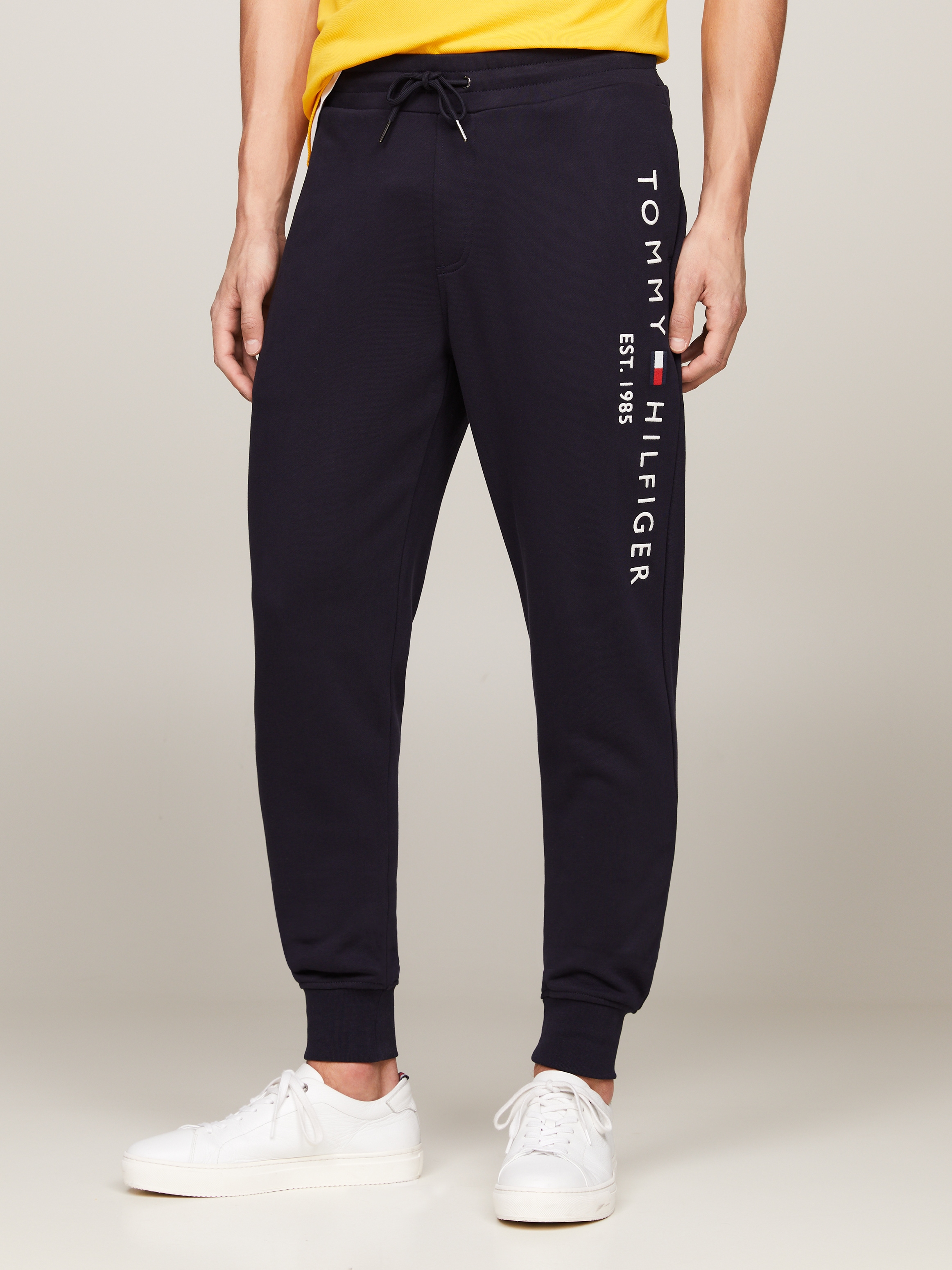 Tommy Hilfiger Sweathose »BASIC BRANDED SWEATPANTS«, mit großem Tommy Hilfiger Schriftzug