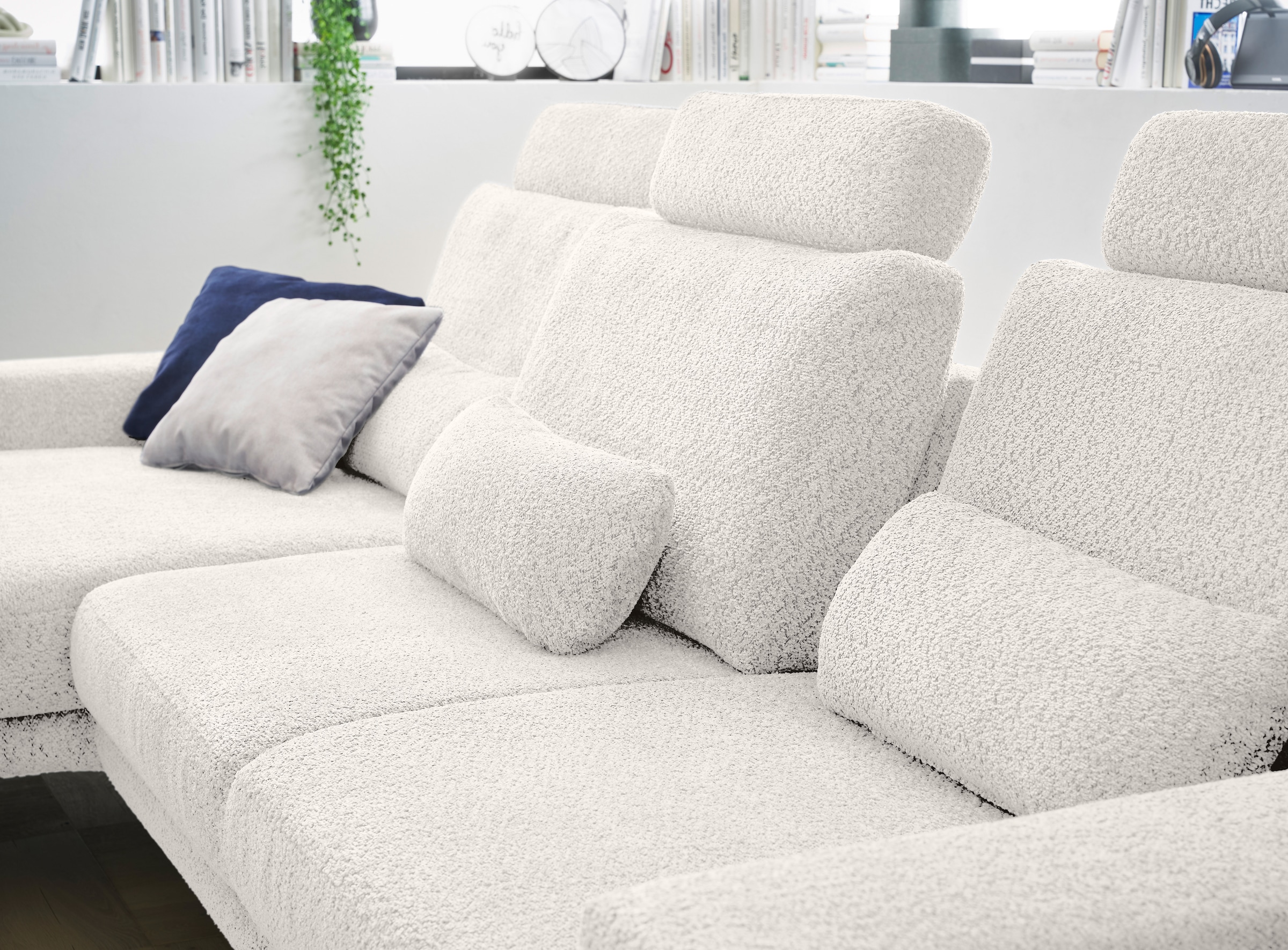 set one by Musterring Ecksofa »SO 3600, inkl motor. Sitztiefenverstellung, Kopfstützen, Nierenkissen«, Sitzhöhe 42 cm, Federkern, Breite 293 x Tiefe 180 cm, Kama natur