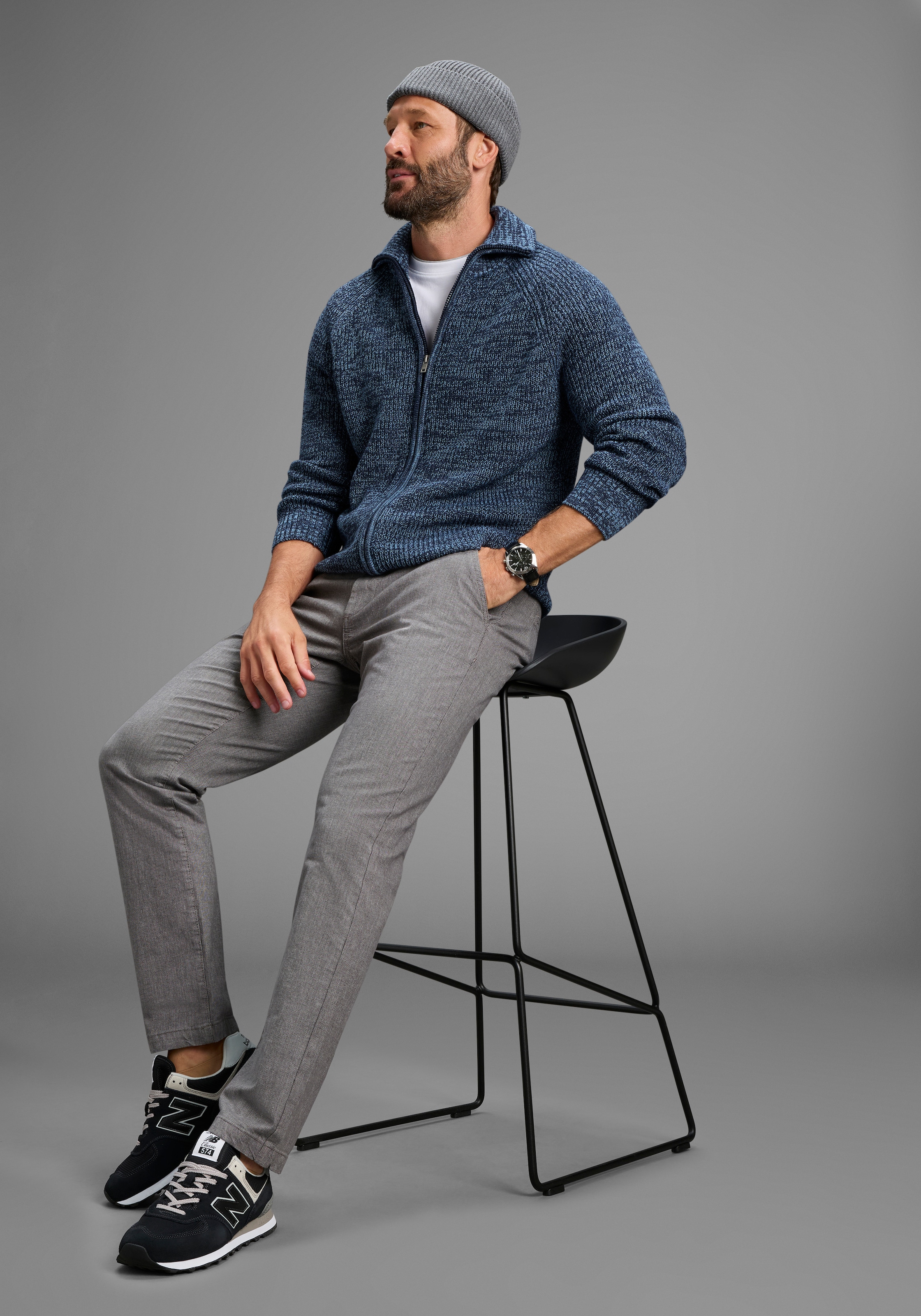 Man's World Strickjacke »Neue Kollektion! Mit Stehkragen & Reißverschluss« melierte Optik ,weicher Griff, Perfekt für die kältere Jahreszeit