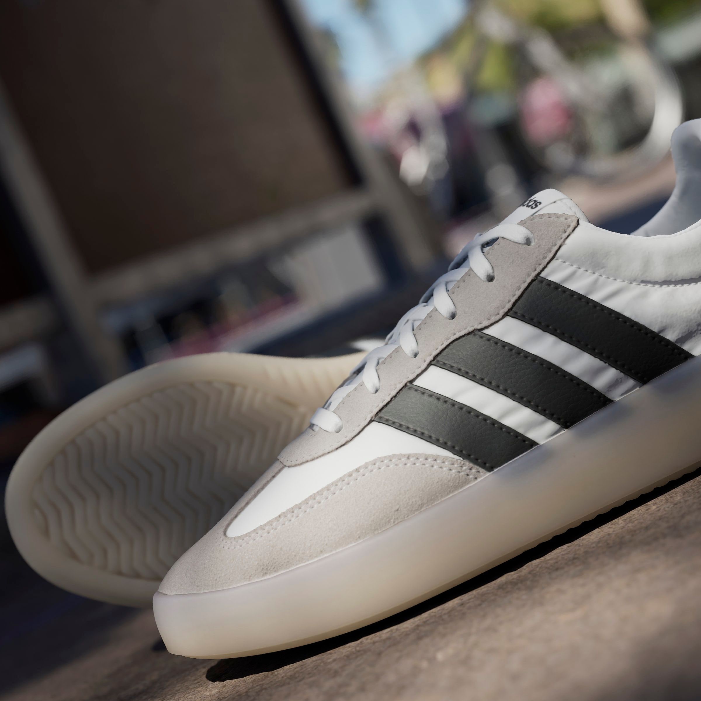 adidas Sportswear Sneaker »BARREDA DECODE«, Design auf den Spuren des adidas Handball Spezial
