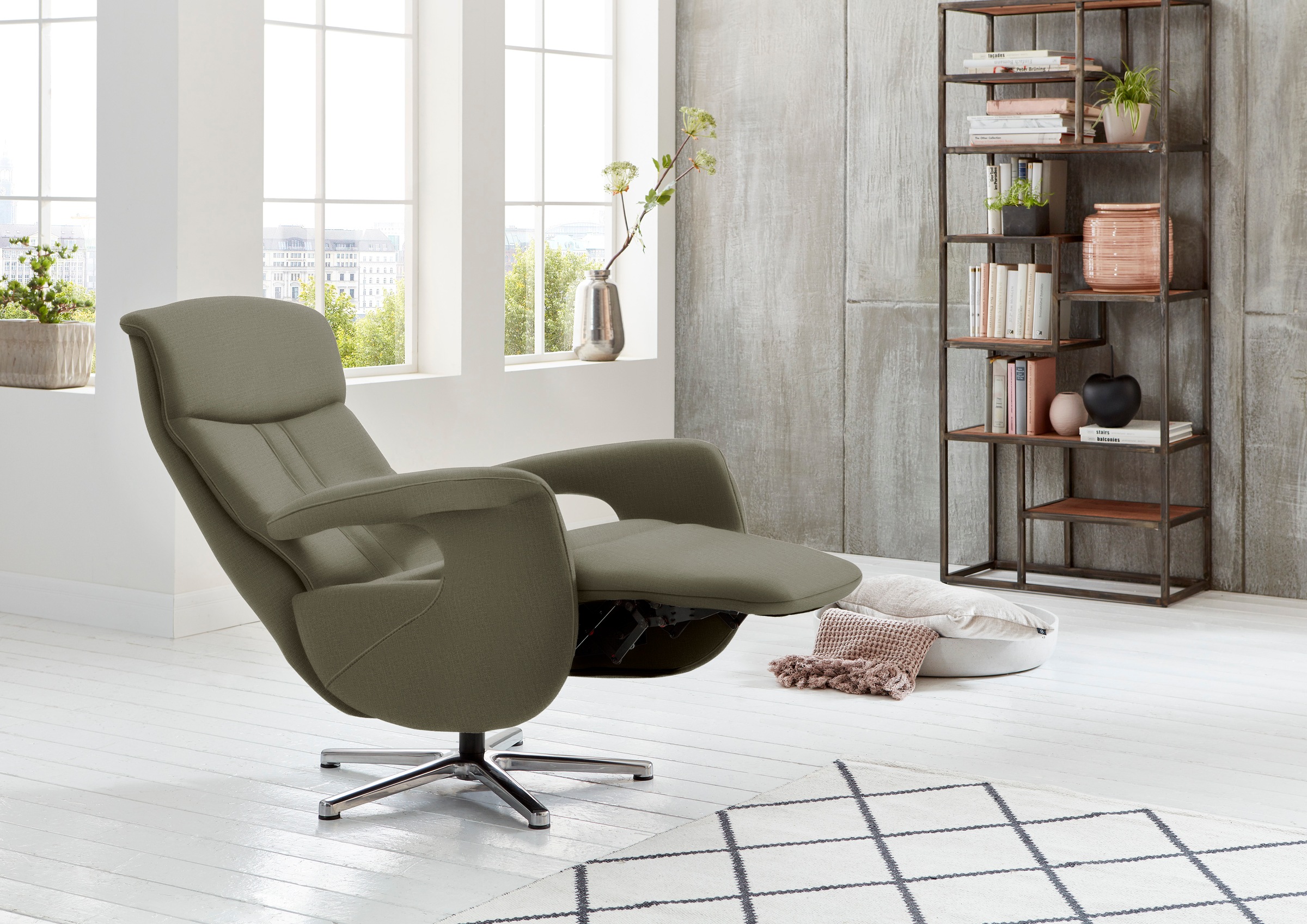Die PlanBar Relaxsessel »MP-RS18073«, 360° drehbar, inkl. man. Kopfpolsterverstellung u. Relax-Funktion