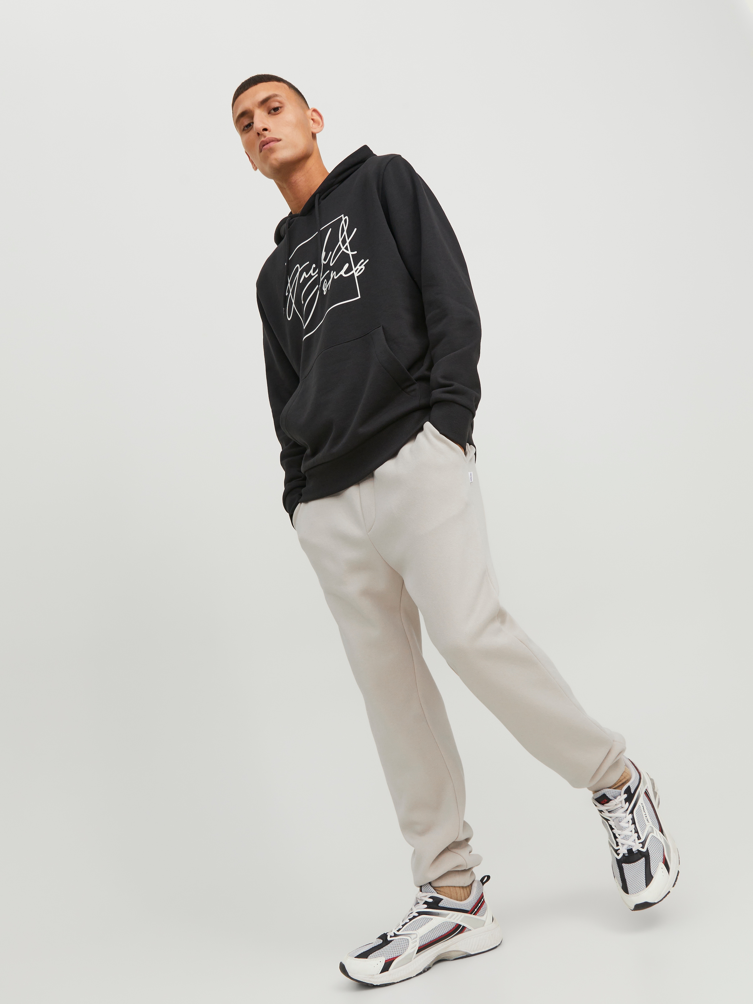 Jack & Jones Sweathose »JPSTGORDON mit Kordelzug und Komfortbund«, unifarben, modisch, regular fit, Sweatware