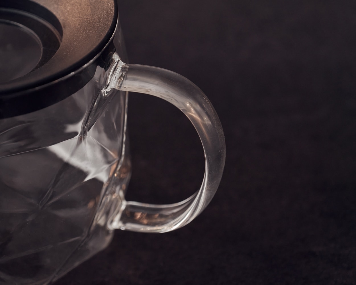 RESTO Kitchenware Teekanne »Ain, hitzebeständige Glaskanne im 3D Design, Höhe 12 cm« 1 l 4 Stk. tlg. mit herausnehmbarem Filtersieb aus Edelstahl, im Geschenkkarton