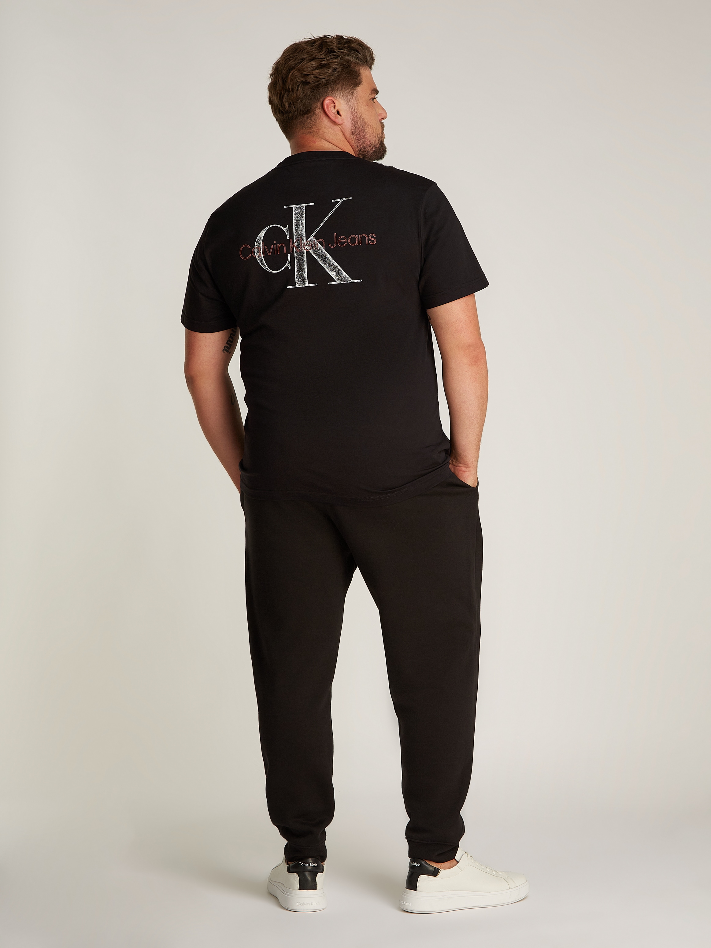 Calvin Klein Jeans Plus T-Shirt »Plus Textured Monologo Tee«, in Großen Größen mit Rückendruck