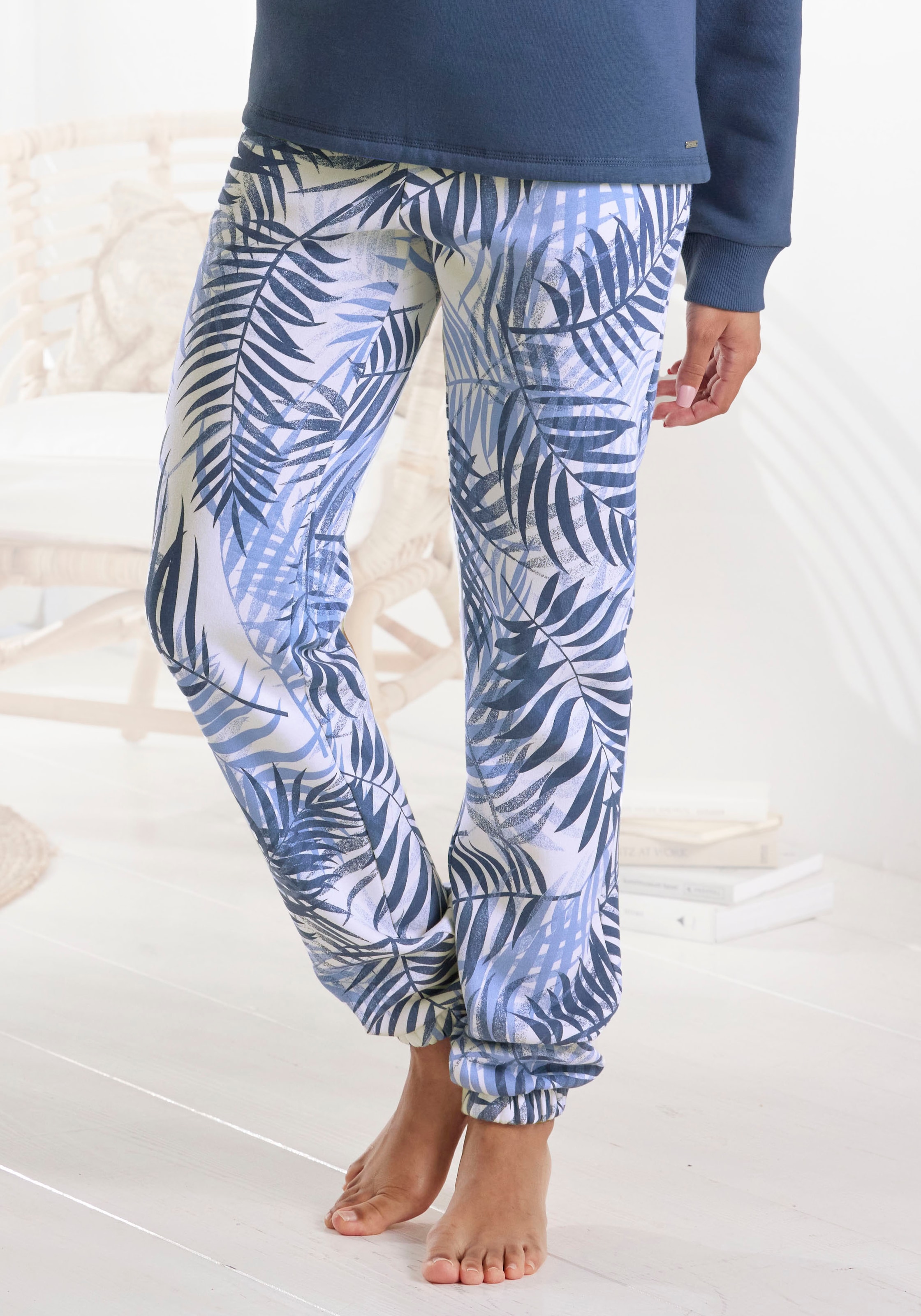 LASCANA Sweatpants »-Loungehose«, (1 tlg.), mit Allover-Druck, Loungewear