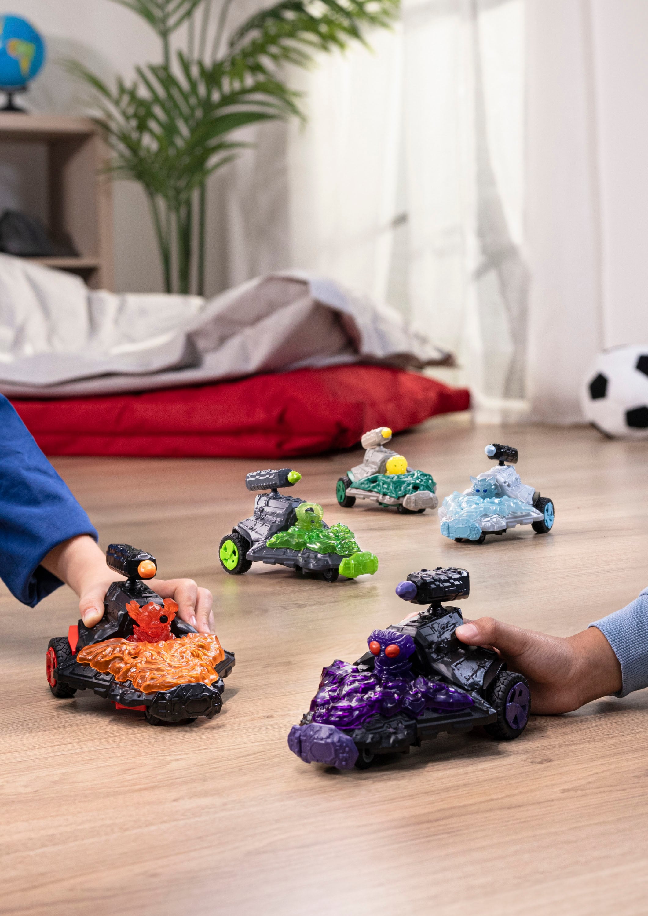 Schleich® Spielzeug-Auto »ELDRADOR® CREATURES, Lava Düsenjet Fahrzeug mit Mini Cretaure (42663)«, Made in Europe