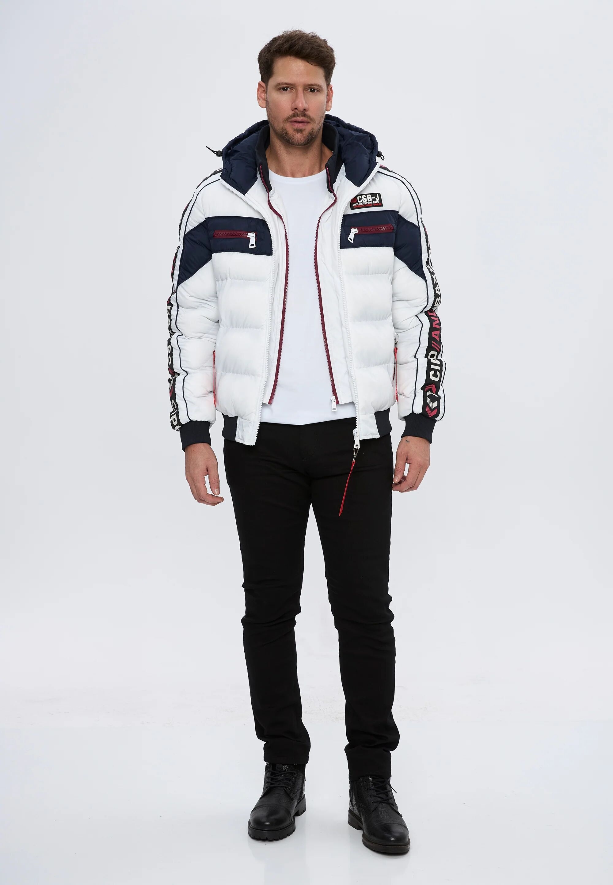 Cipo & Baxx Winterjacke »CM226« mit Kapuze funktional, stylisch & wetterfest