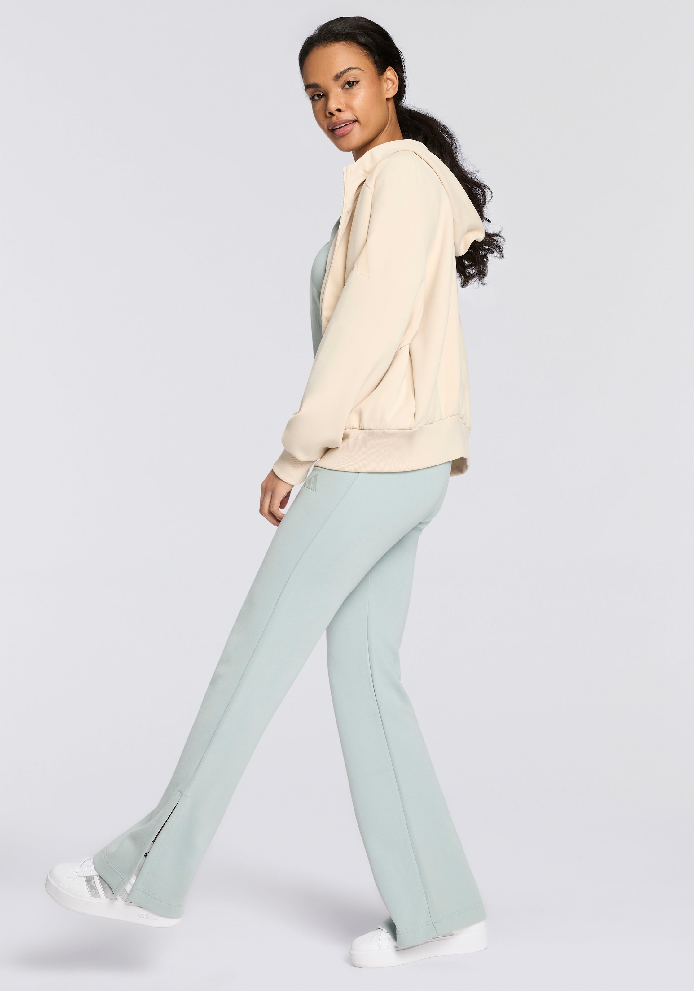 adidas Sportswear Kapuzensweatshirt »SOFT LUX, REISSVERSCHLUSS«
