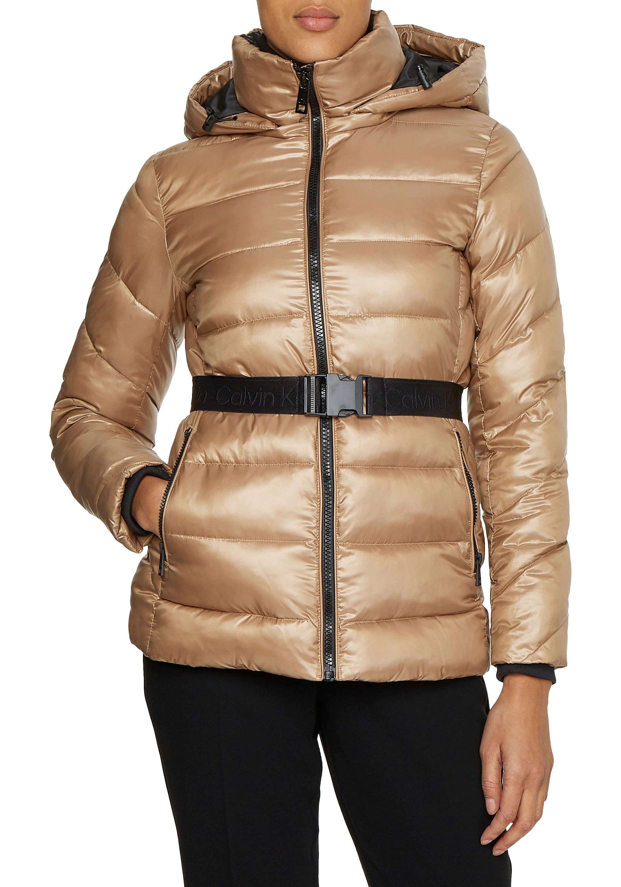 Calvin Klein Outdoorjacke »ESSENTIAL BELTED JACKET«, (2 St.), mit Kapuze,  elastischer Gürtel mit Logoschriftzug bei ♕