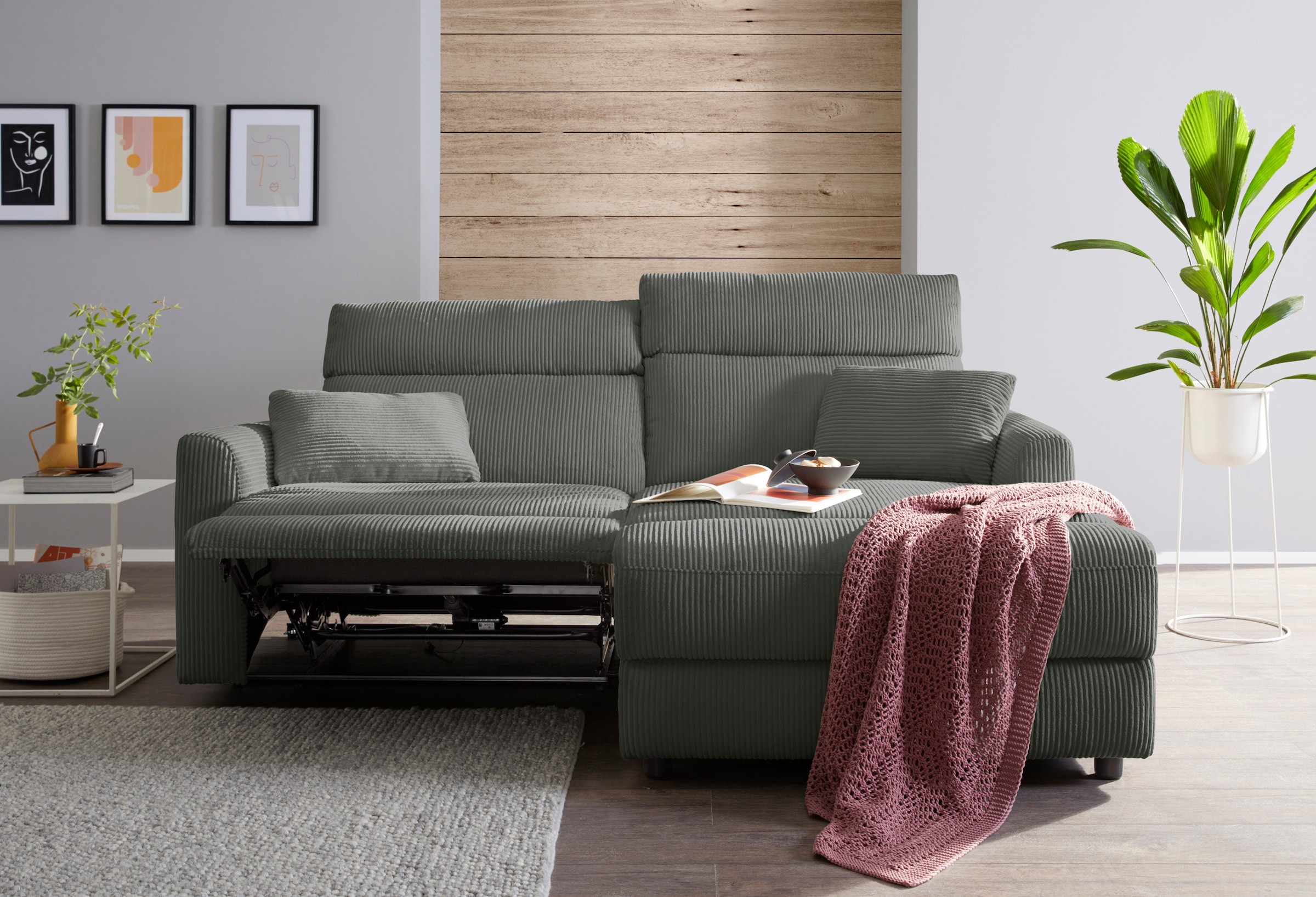 INOSIGN Ecksofa »JENNA, L-Form, 209cm, manuelle u. elektrische Funktion, mit USB A/C,«, Liegefunktion 105°-150°, Federkern, Cord