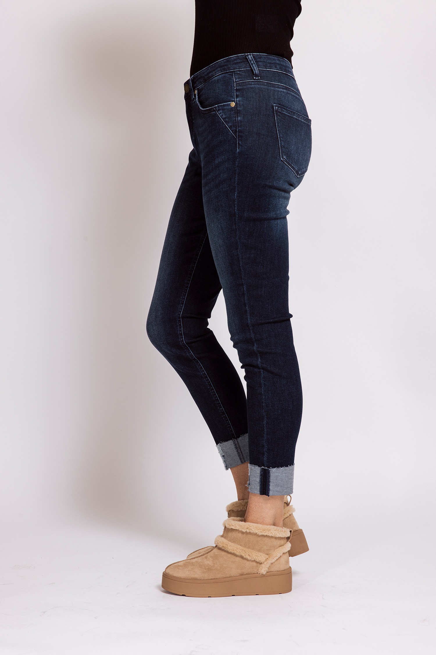 Zhrill Slim-fit-Jeans »NOVA« Casual Passform, mit Elasthan-Anteil, mit Gürtelschlaufen