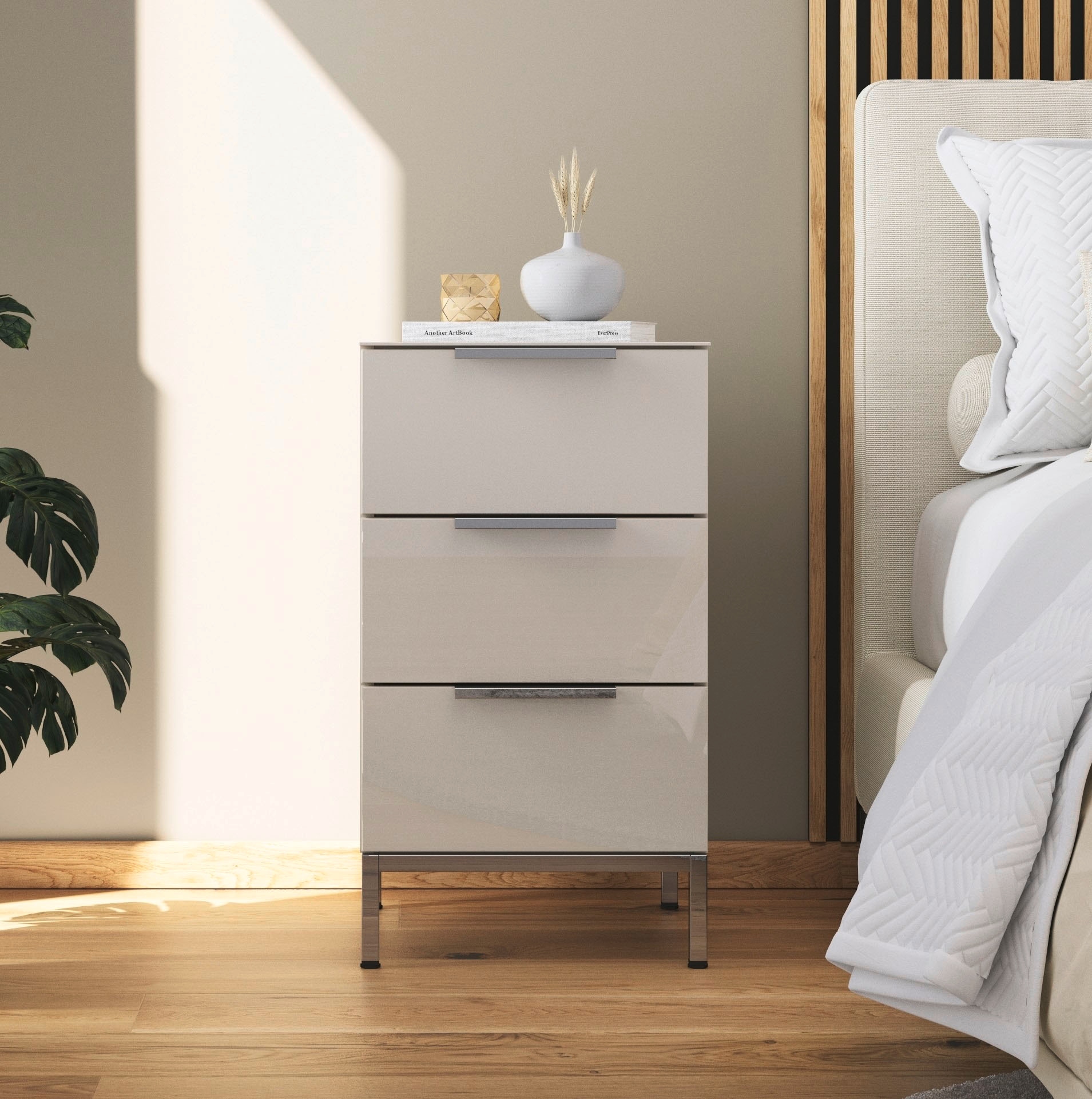 rauch Nachtkommode »Nachttisch Nachtschrank Nachtkonsole FLIPP mit Glasfront« Breite 40 cm,  mit 3 Schubladen und Soft-Close-Funktion, Oberboden und Front Glas