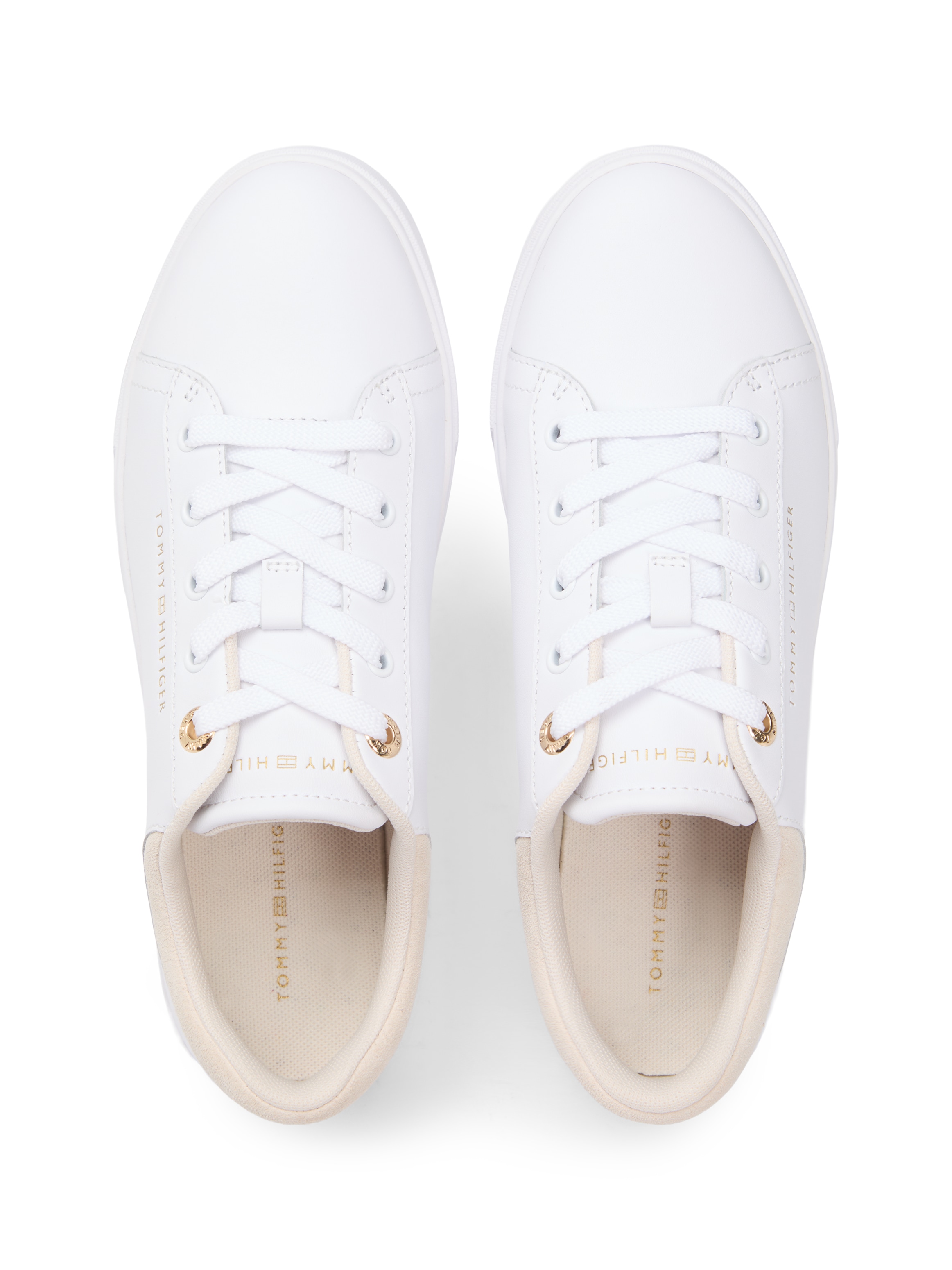 Tommy Hilfiger Plateausneaker »CASUAL CUPSOLE SNEAKER«  , Freizeitschuh, Halbschuh, Schnürschuh, Kontrastbesatz an der Ferse