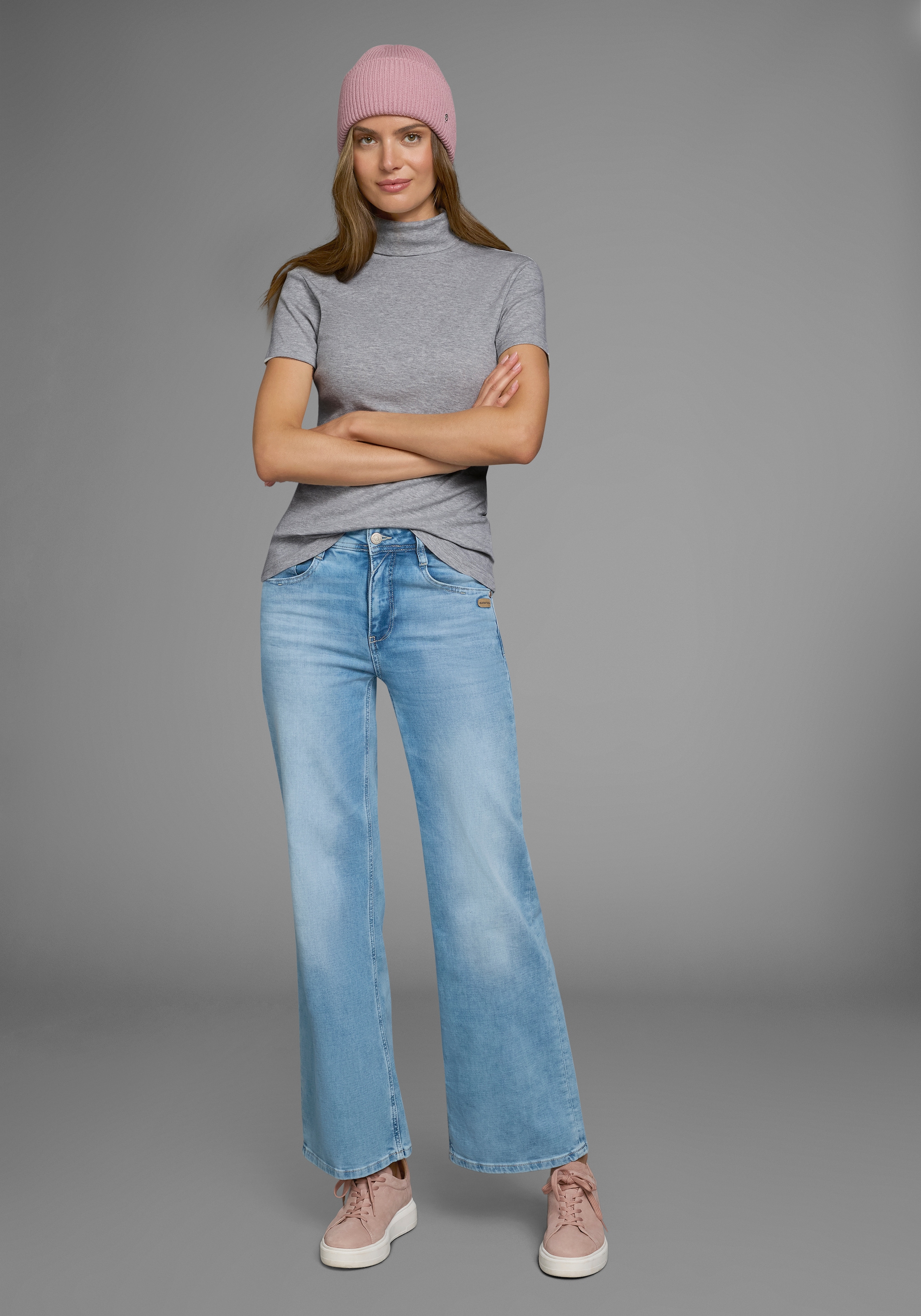Flashlights Rollkragenshirt, figurbetont, Basic-Stil, Rollkragen, aus 100% Baumwolle, elastisch