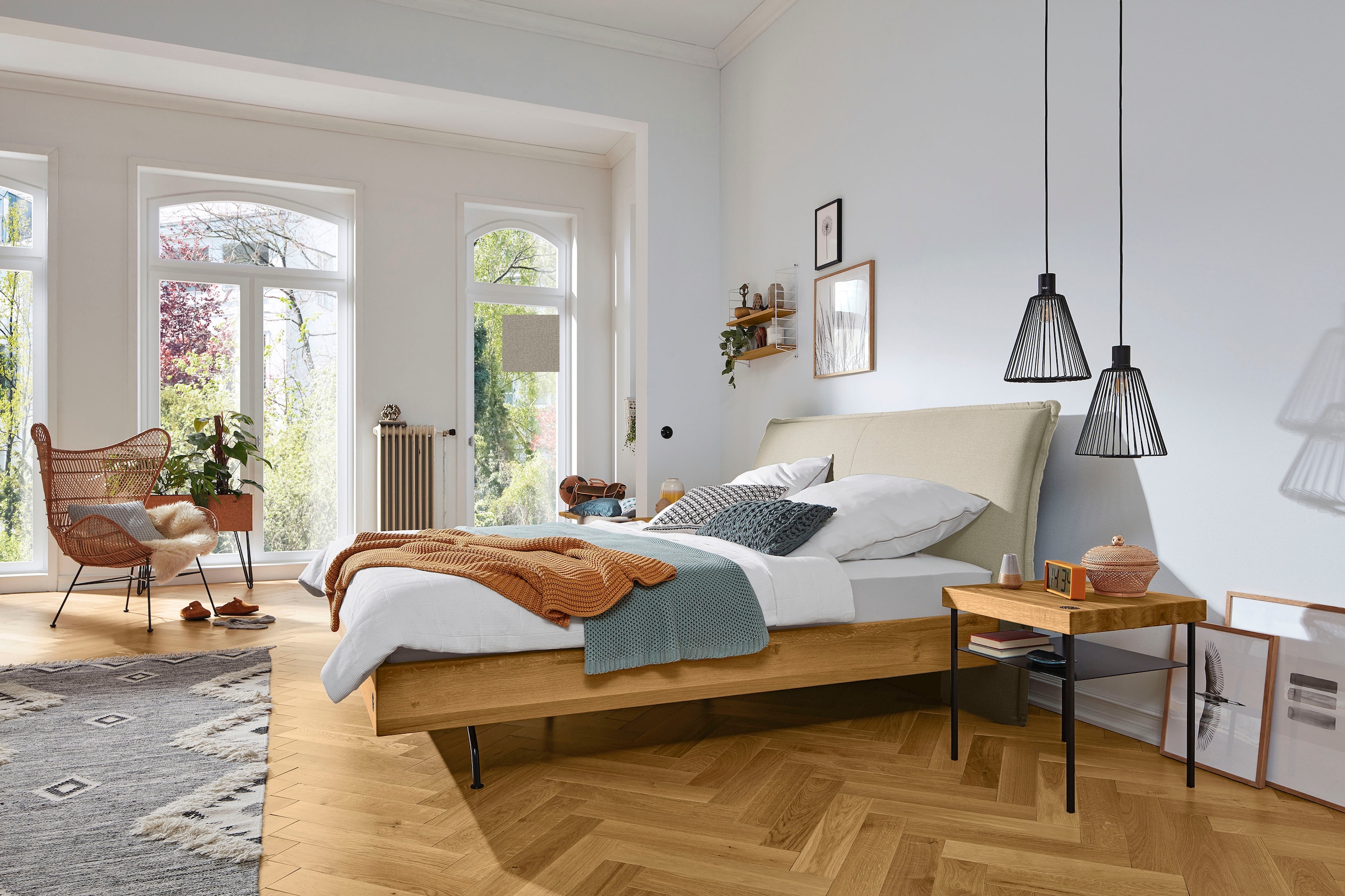 Birkenstock Polsterbett »Graz«, mit hohem, gepolstertem Kopfteil, Gestell in Eiche natur, Metallfüße