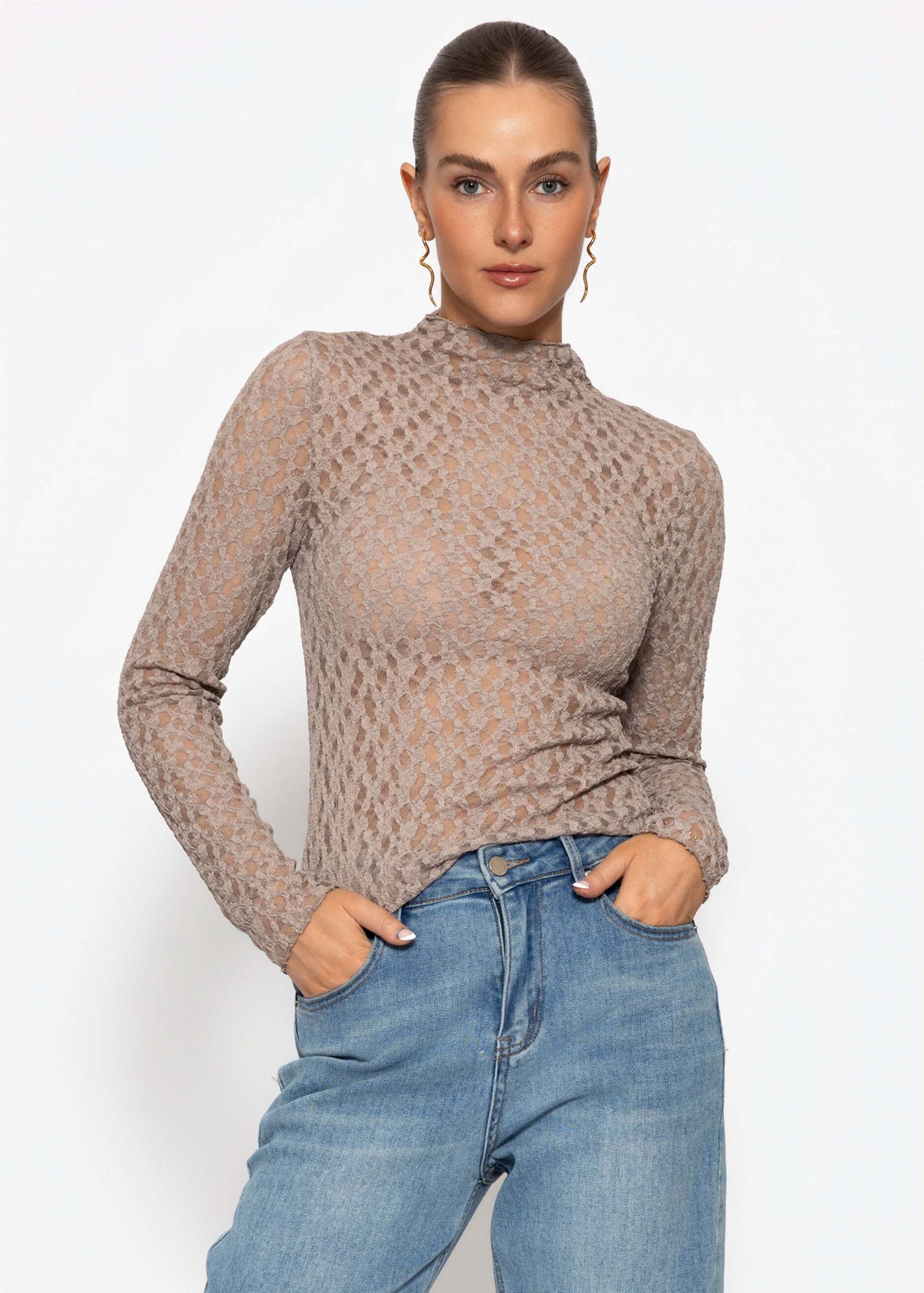 SASSYCLASSY Langarmshirt »Langarmshirt aus Spitze« Leicht transparentes Top mit Stehkragen in figurbetontem Schnitt