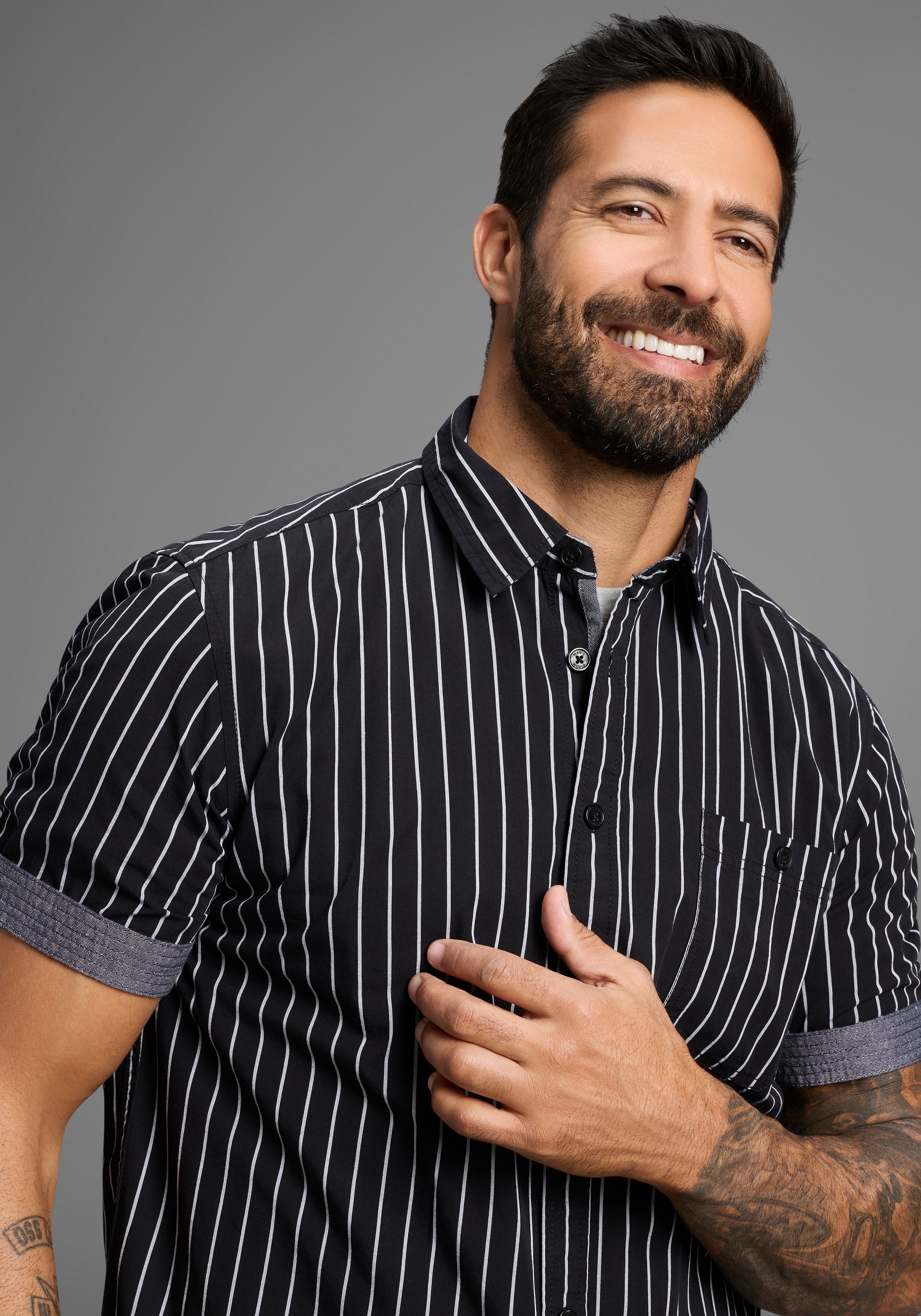 Man's World Kurzarmhemd modern gestreift