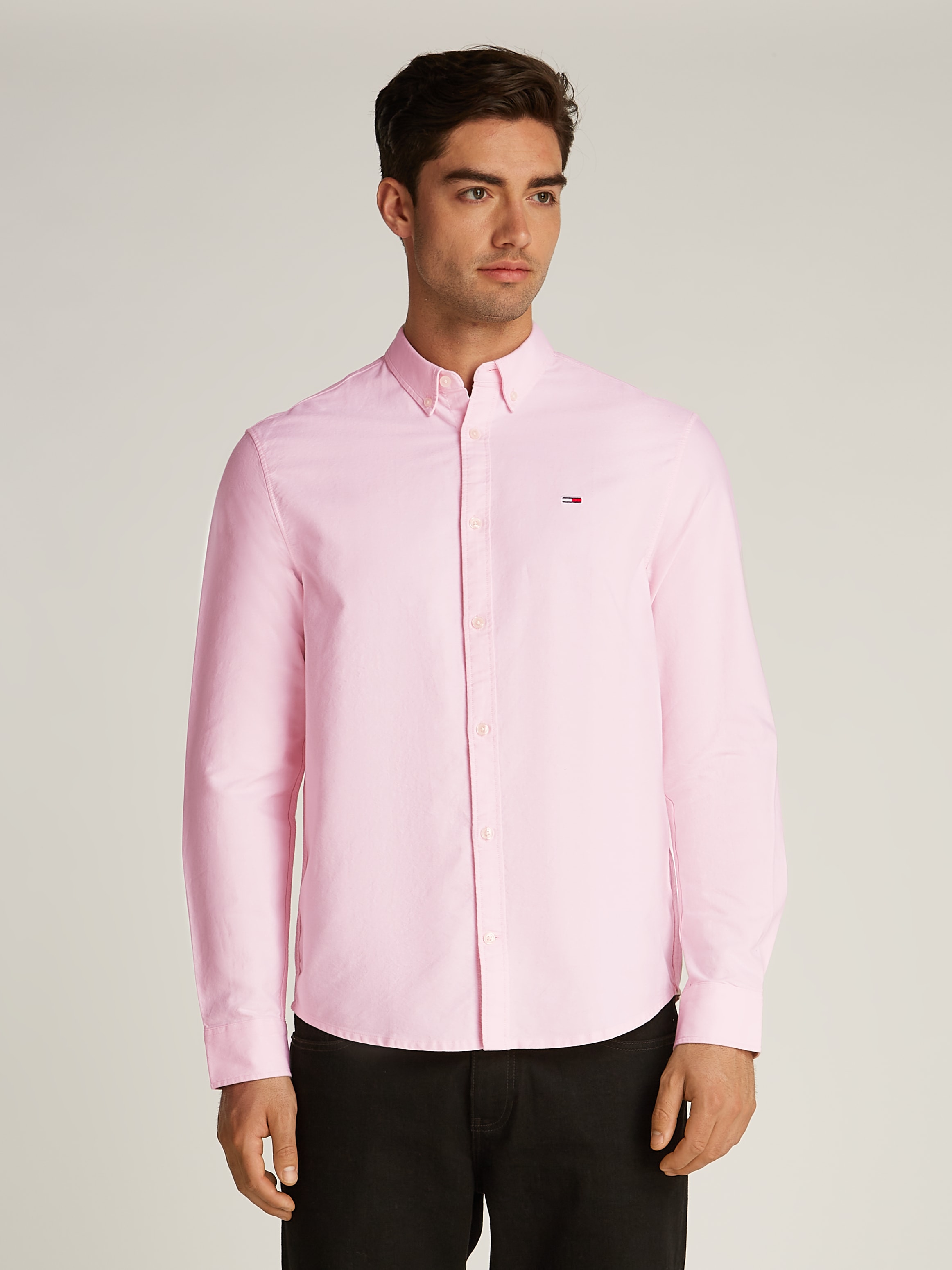 Tommy Jeans Langarmhemd »TJM ENTRY REG OXFORD SHIRT«, mit Logoprägung