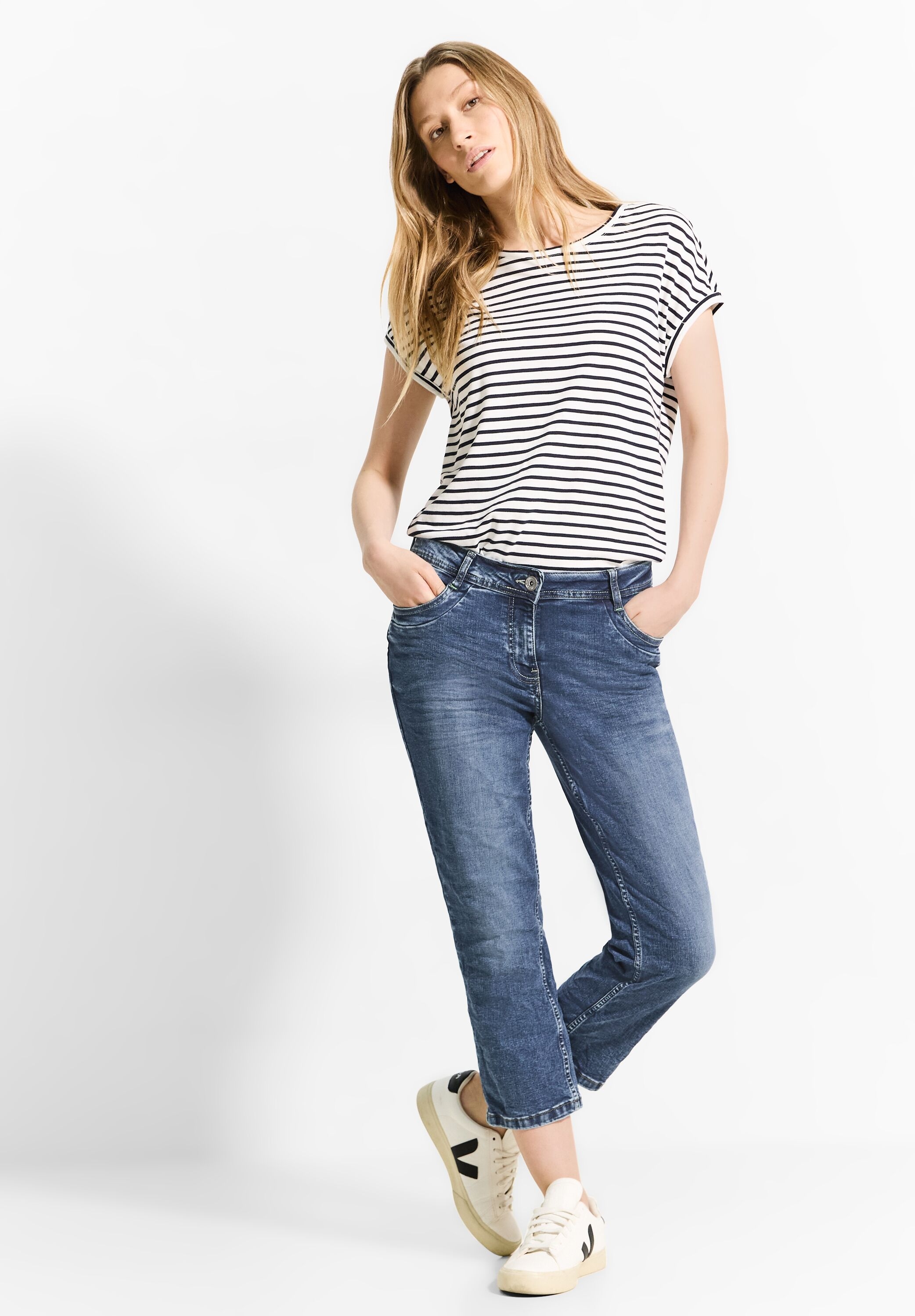 Cecil Regular-fit-Jeans »SCARLETT«, mit dekorativen Nähten